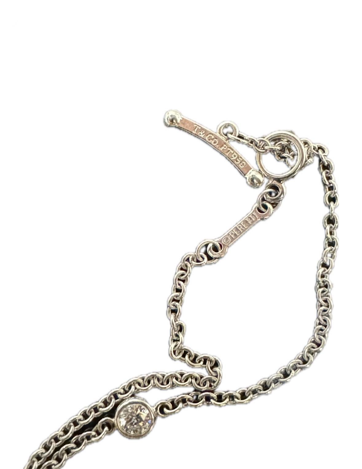 DeKara Design Designer Collection'S 

Metallo: 95% platino, 5% iridio.  8,40 grammi.

Pietre- 10 diamanti rotondi di colore E-F, purezza VVS2 1,20 carati.

Elsa Peretti for Tiffany & Co. Collana di diamanti a metro realizzata a mano in platino.