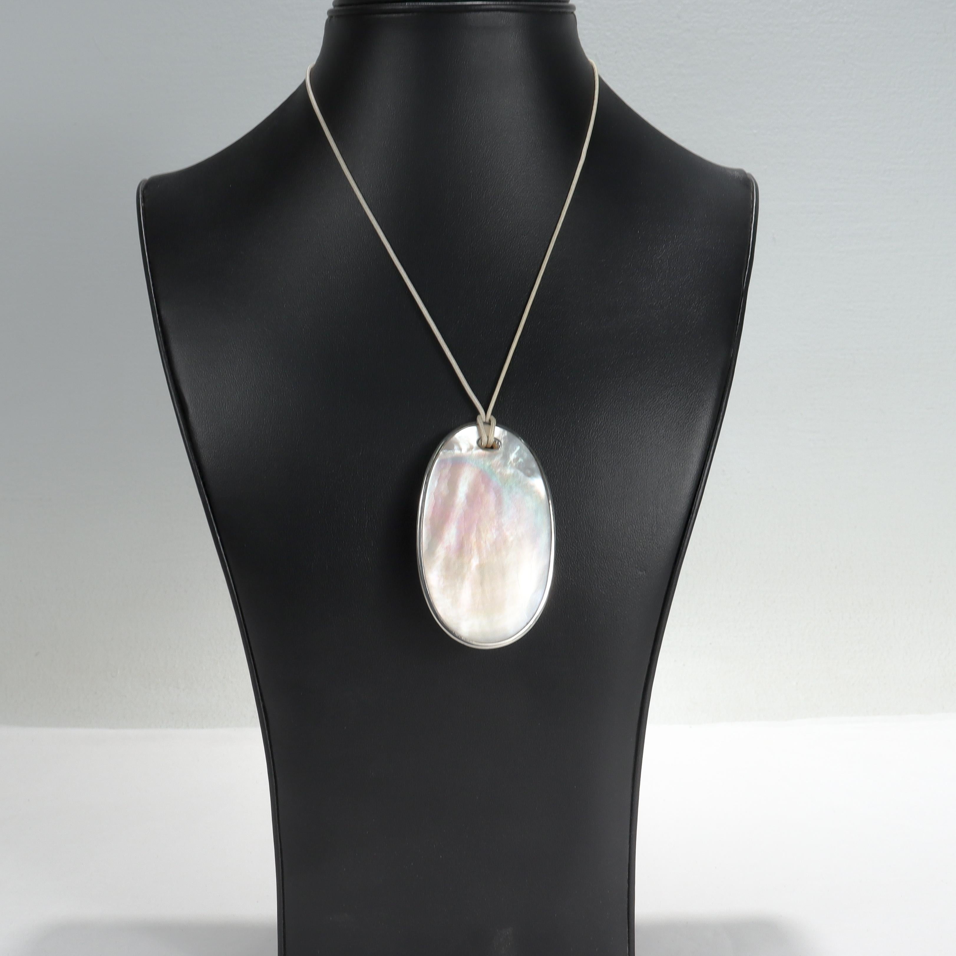 Elsa Peretti, collier pendentif Tiffany & Co en perles et argent sterling 2