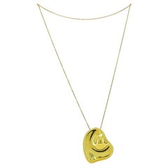 Elsa Peretti Tiffany & Co. Heart  Pendant 18K Gold  Necklace