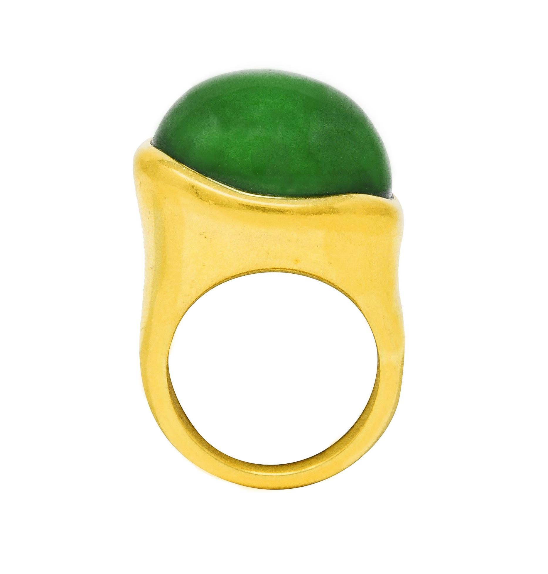 Elsa Peretti Tiffany & Co. Jade 18 Karat Yellow Gold Cabochon Ring 1