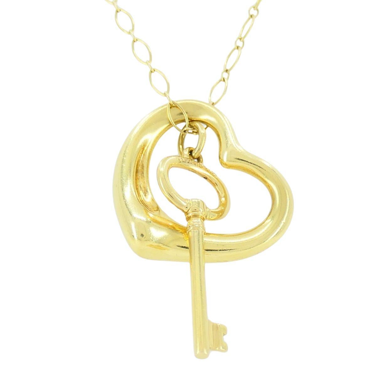 Elsa Peretti for Tiffany & Co. Collana con ciondolo a forma di cuore aperto In condizioni buone in vendita a Beverly Hills, CA