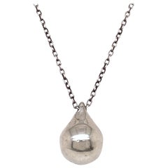 Elsa Peretti Tiffany & Co. Sterling Silver Tear Drop Pendant Necklace