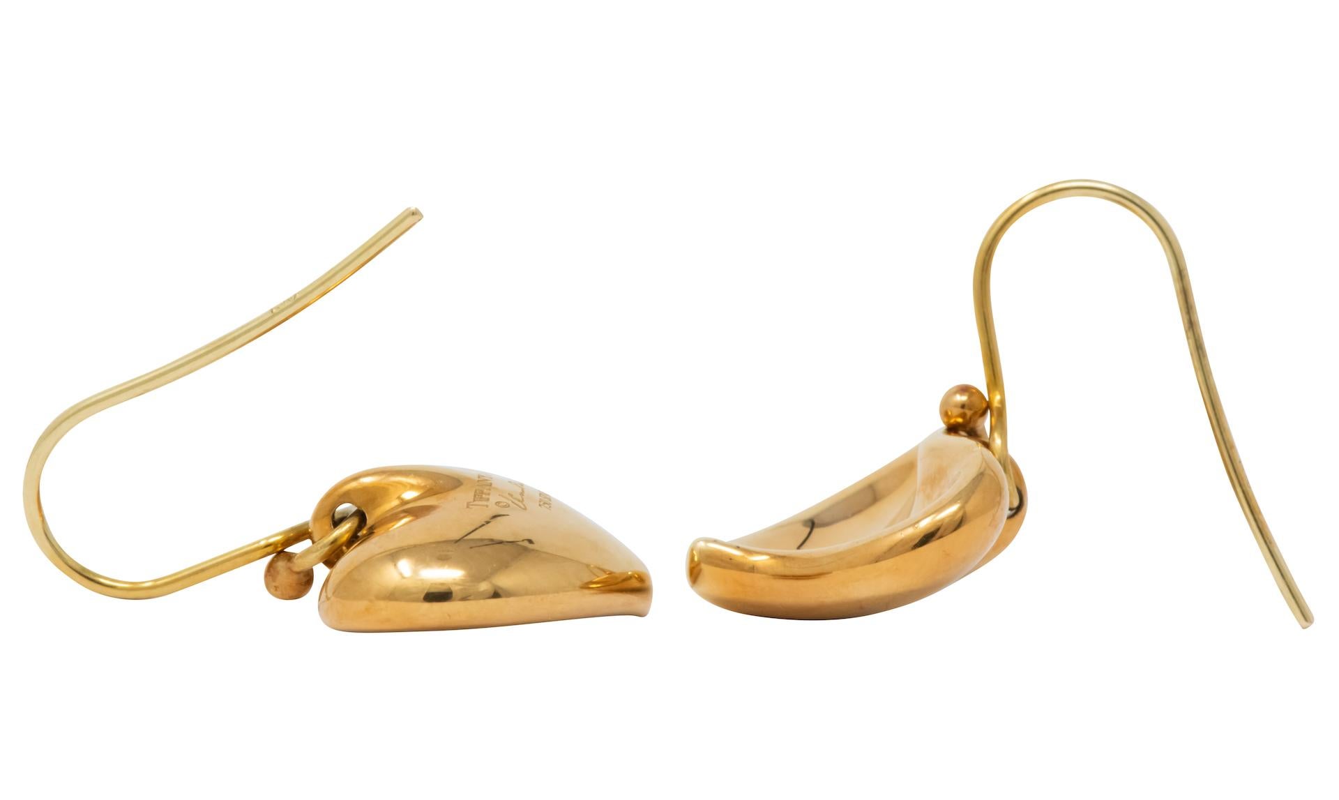 Contemporary Elsa Peretti Tiffany & Co. Vintage 18 Karat Gold Heart Drop Earrings
