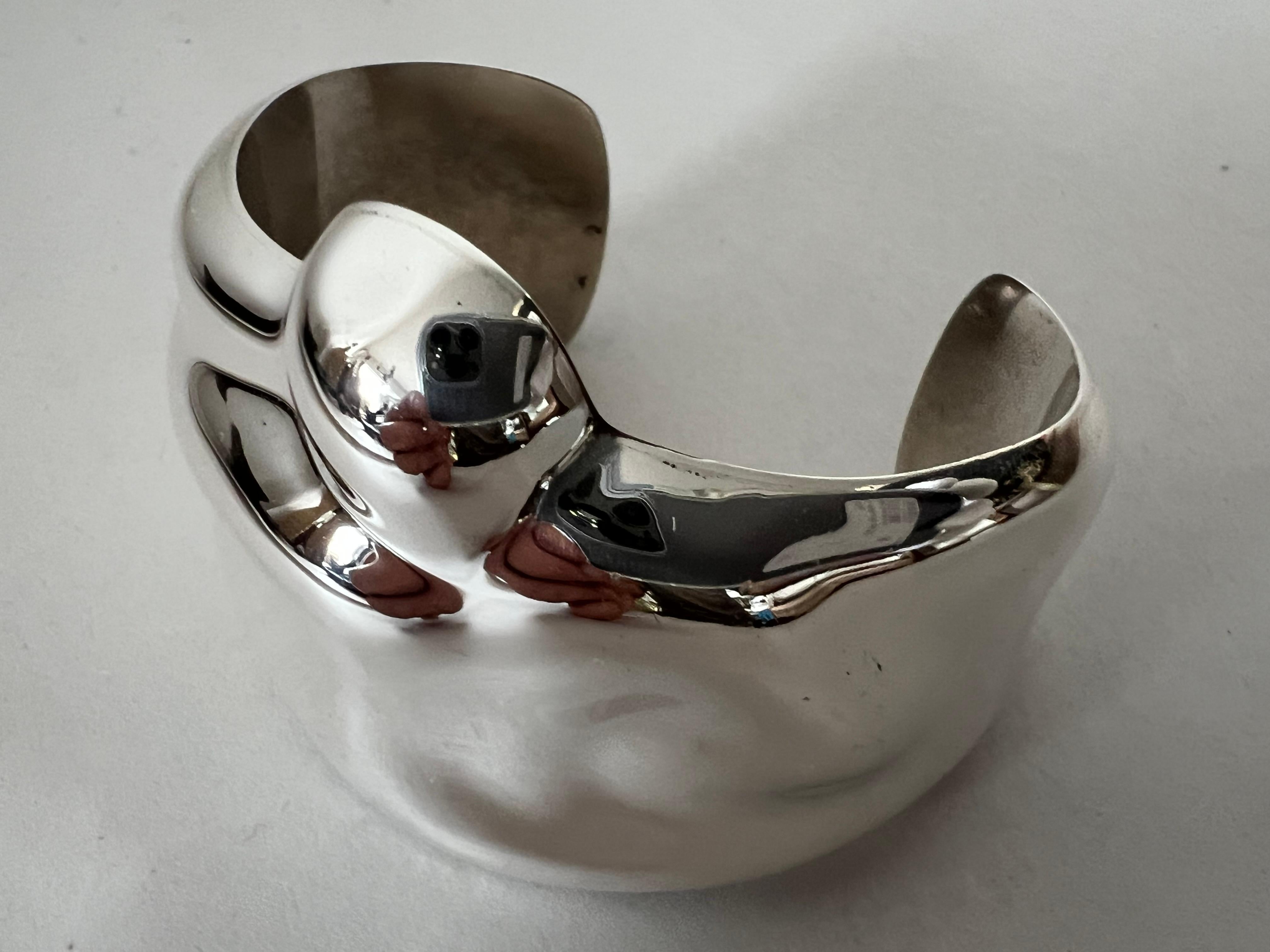 Modern Elsa Peretti Tiffany Polished Sterling Cuff Bracelet 1982 For Sale