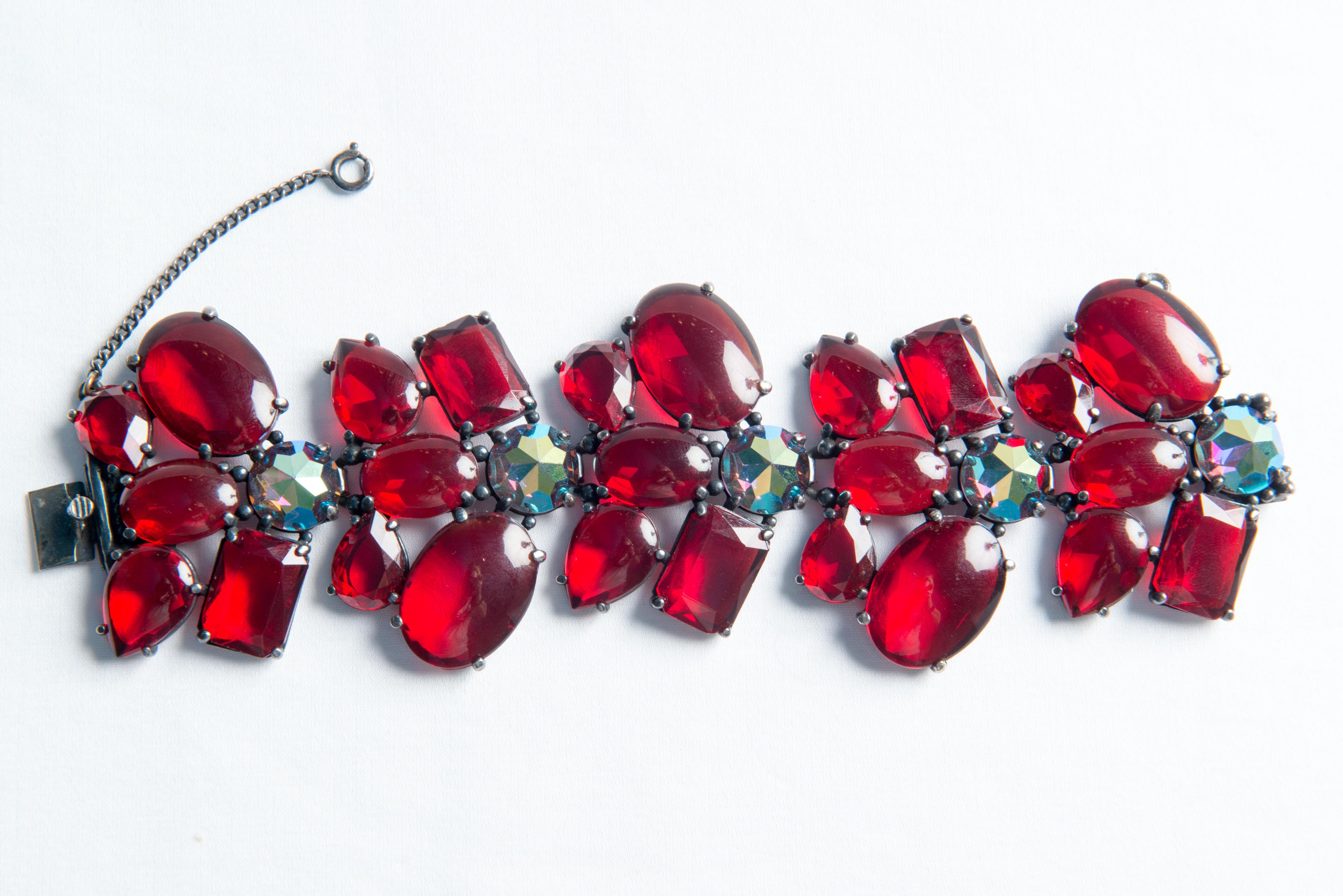Elsa Schiaparelli Bracelet, Earrings Set In Excellent Condition For Sale In Stamford, CT