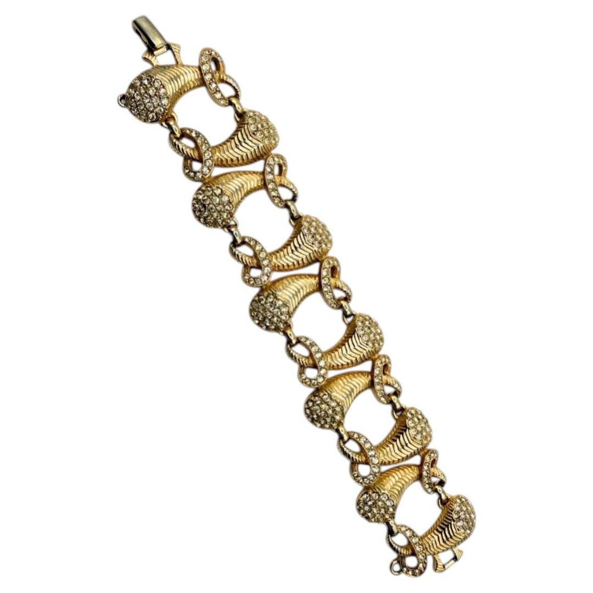 How do I identify Schiaparelli jewelry?