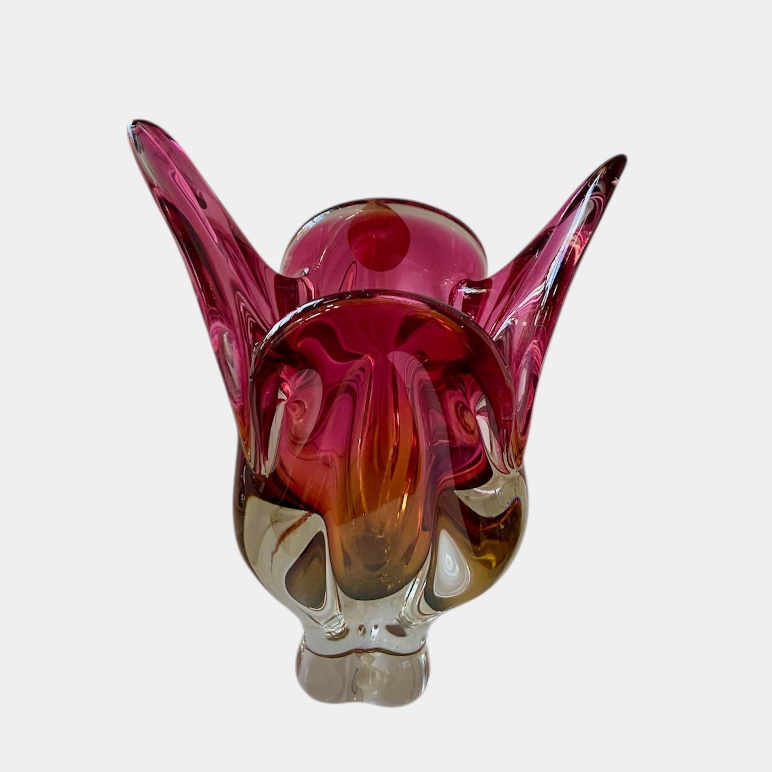 Elton John Collection, a Mid-Century Art Glass Vase, from Sotheby's sale 1988 For Sale 2