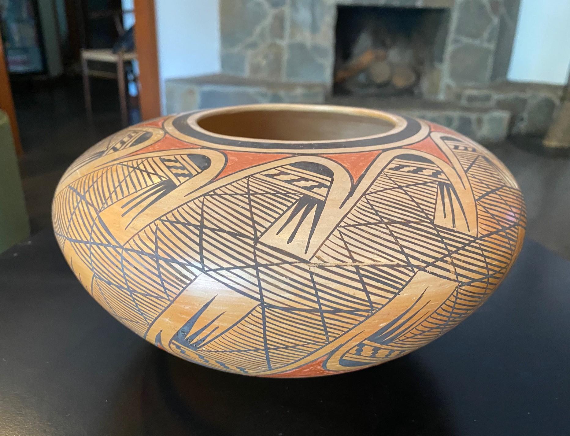 Nativo americano Elva Nampeyo firmata Nativi Americani Indiani Hopi Tewa Pueblo Vaso Ciotola in Ceramica in vendita
