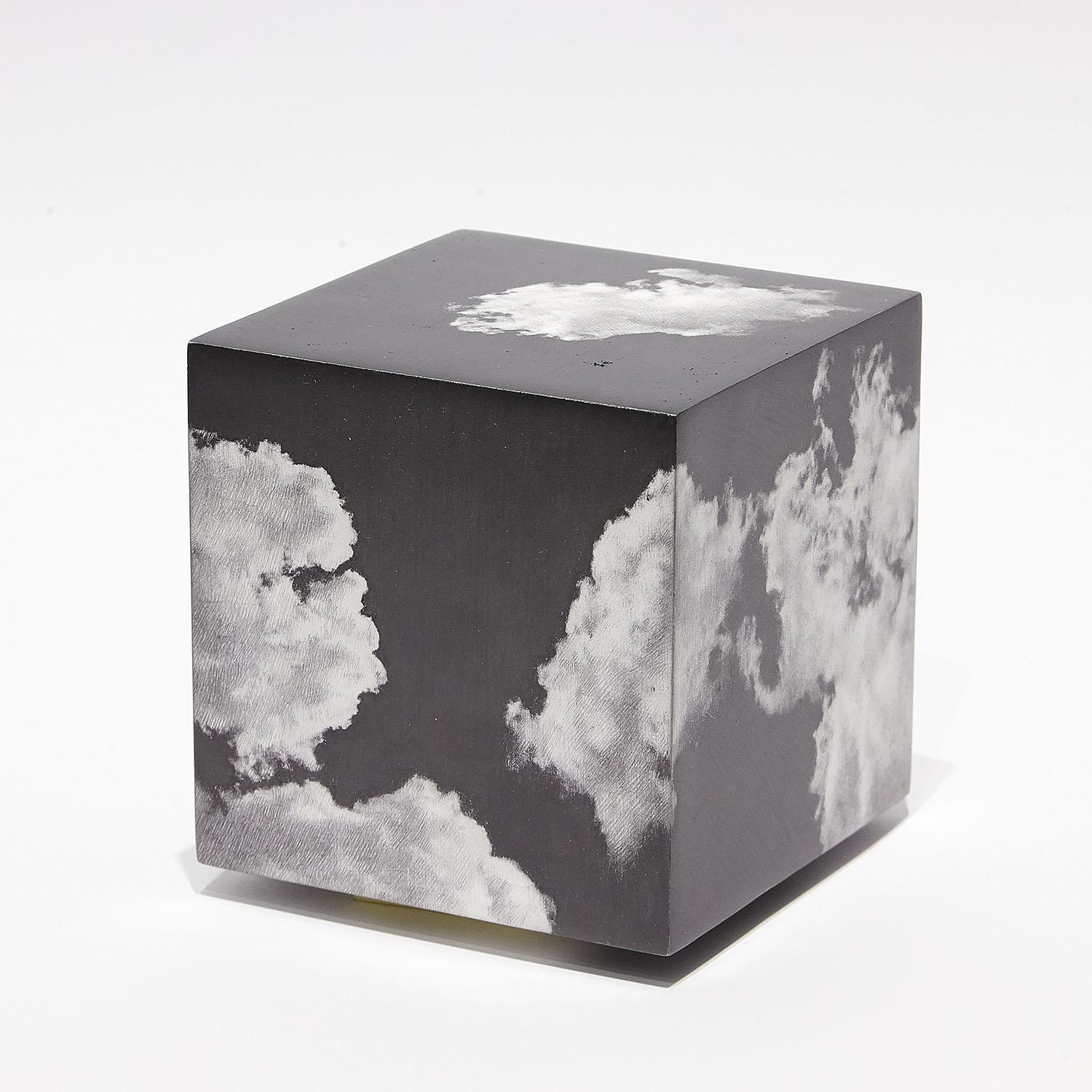 10 cm cubi di cielo - Sculpture by Elvio Chiricozzi