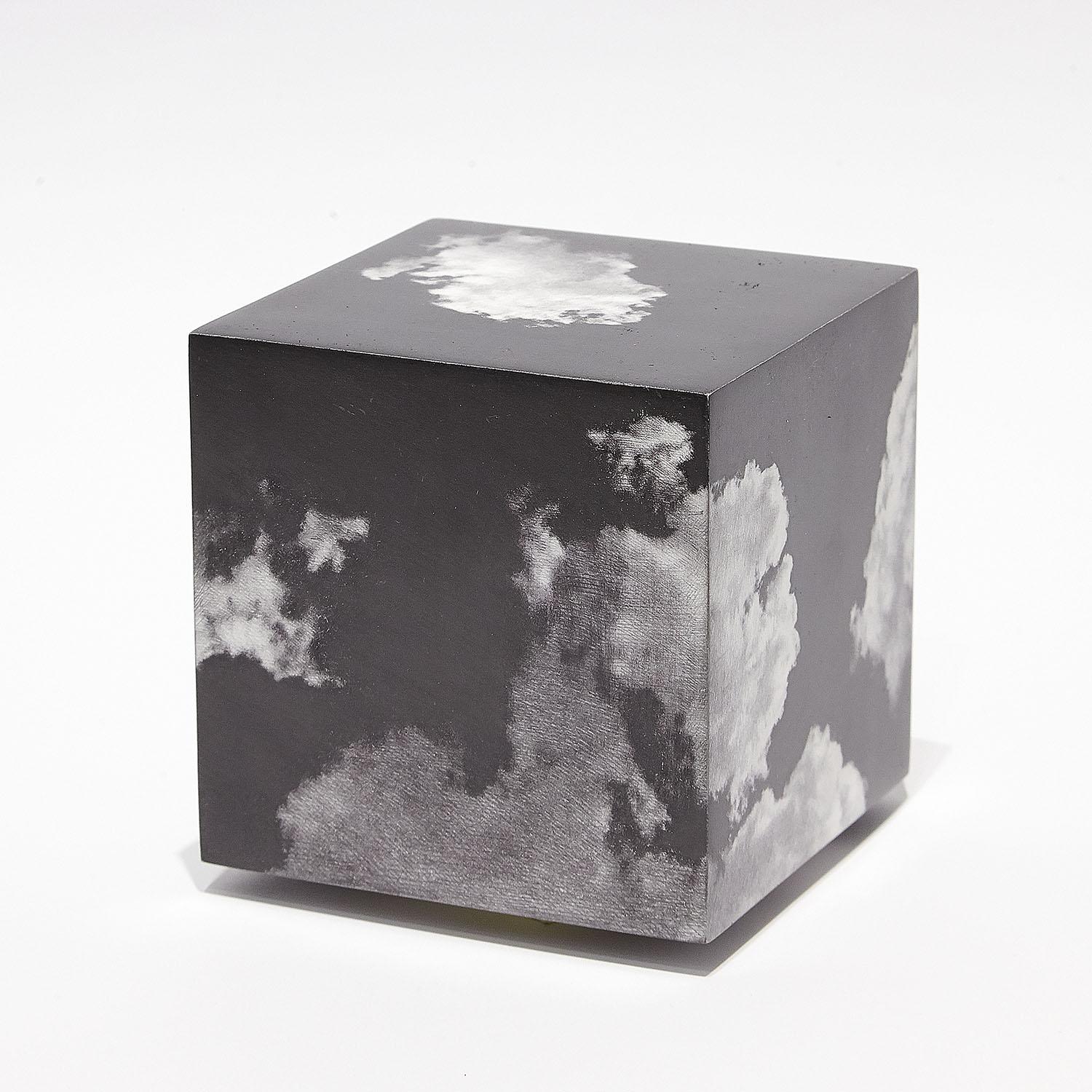 Elvio Chiricozzi Figurative Sculpture - 10 cm cubi di cielo