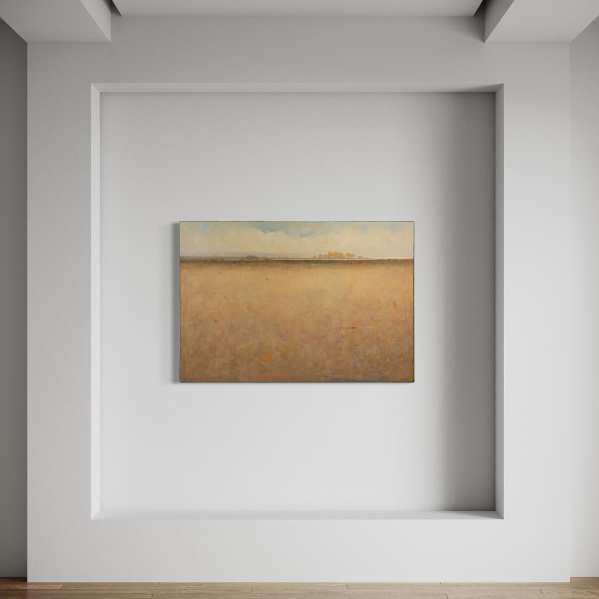 Questo quadro astratto di Elwood Howell è caratterizzato da una tavolozza calda e terrosa. La composizione è incentrata su un'alta linea dell'orizzonte con sfumature blu chiaro sotto le nuvole nel cielo nella parte superiore della composizione. Il