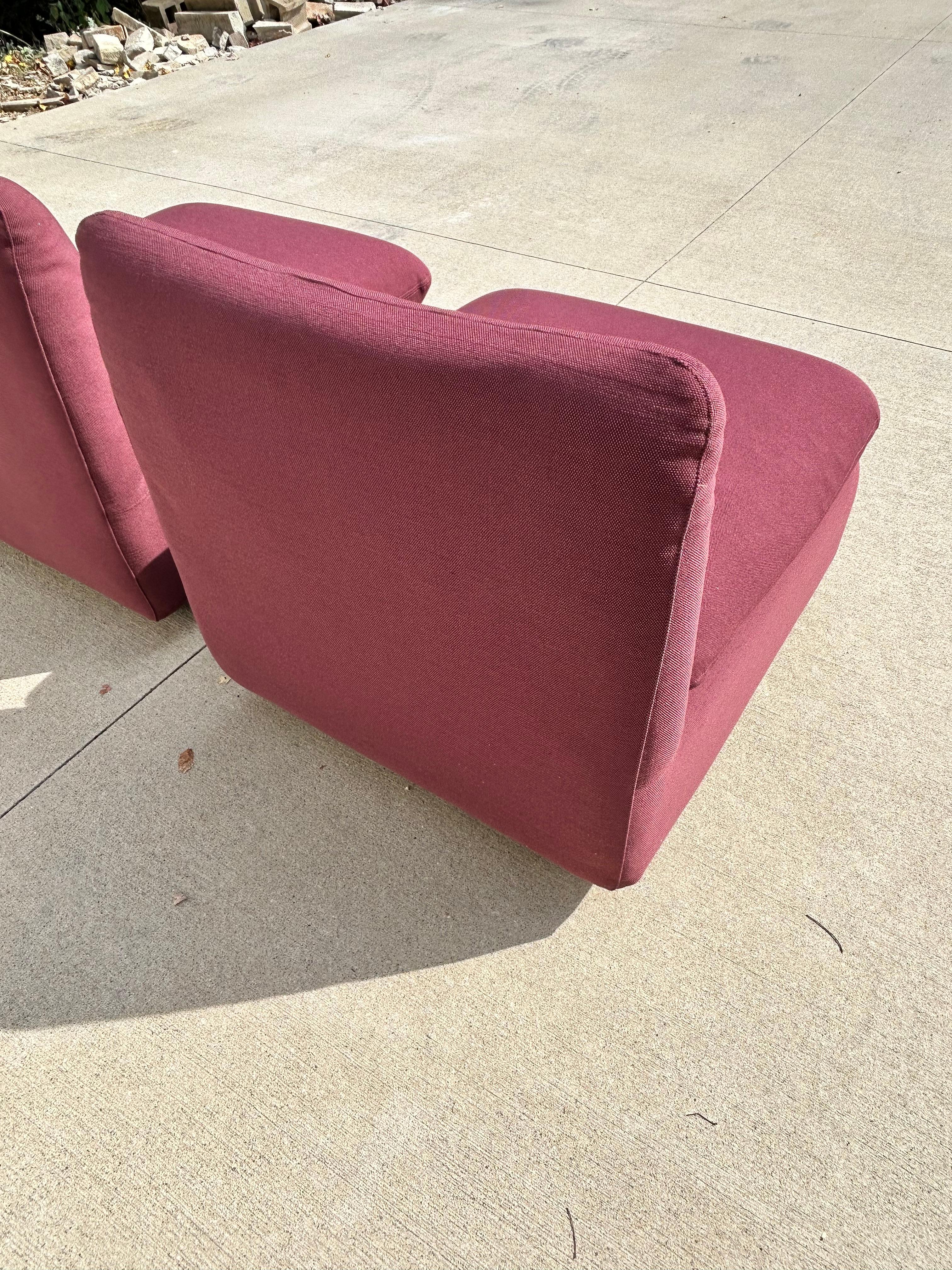 Elysee Ganging Chair sections by Steelcase circa 1980s-set of 2 in vendita 4