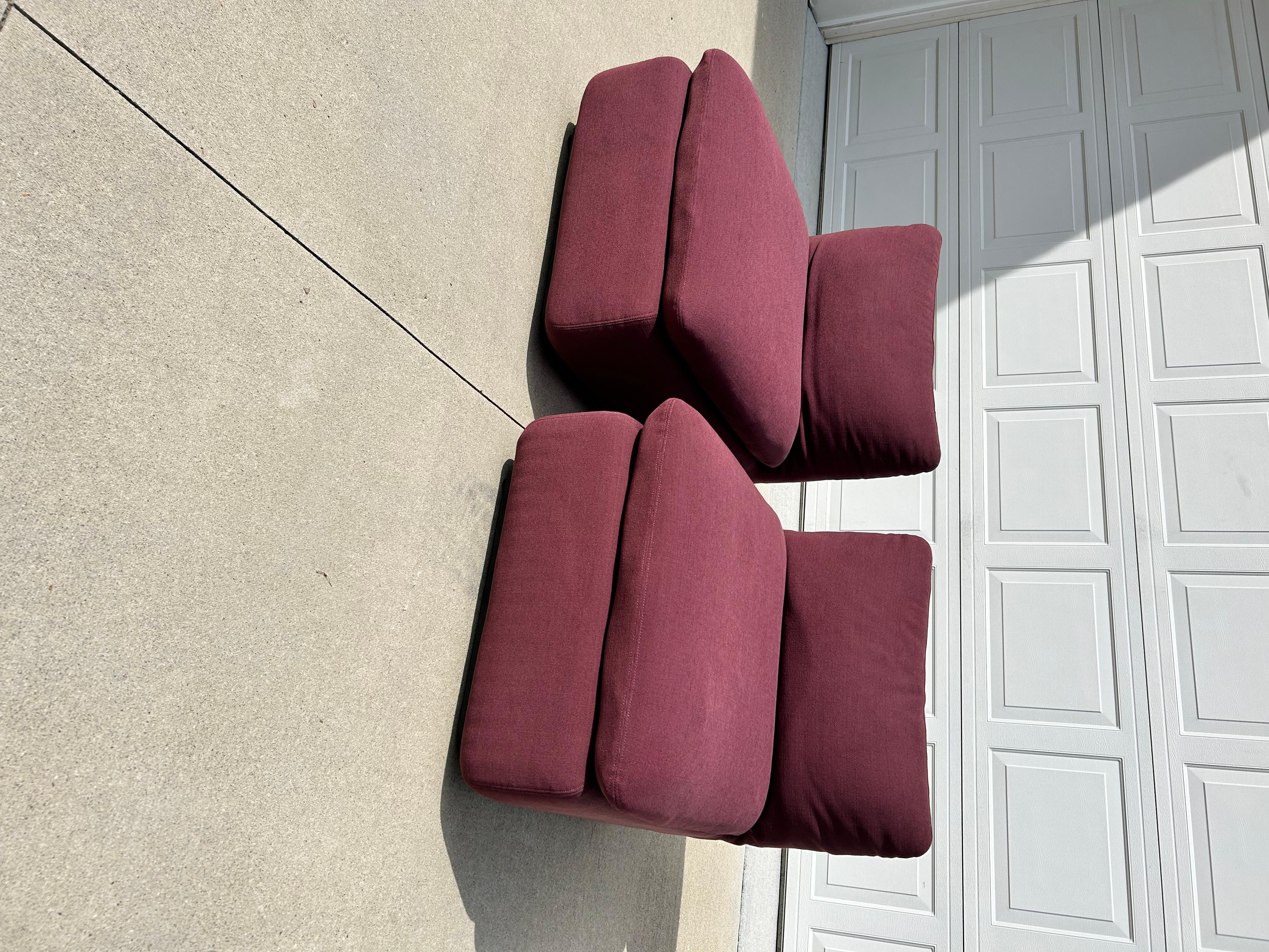 Fine XX secolo Elysee Ganging Chair sections by Steelcase circa 1980s-set of 2 in vendita