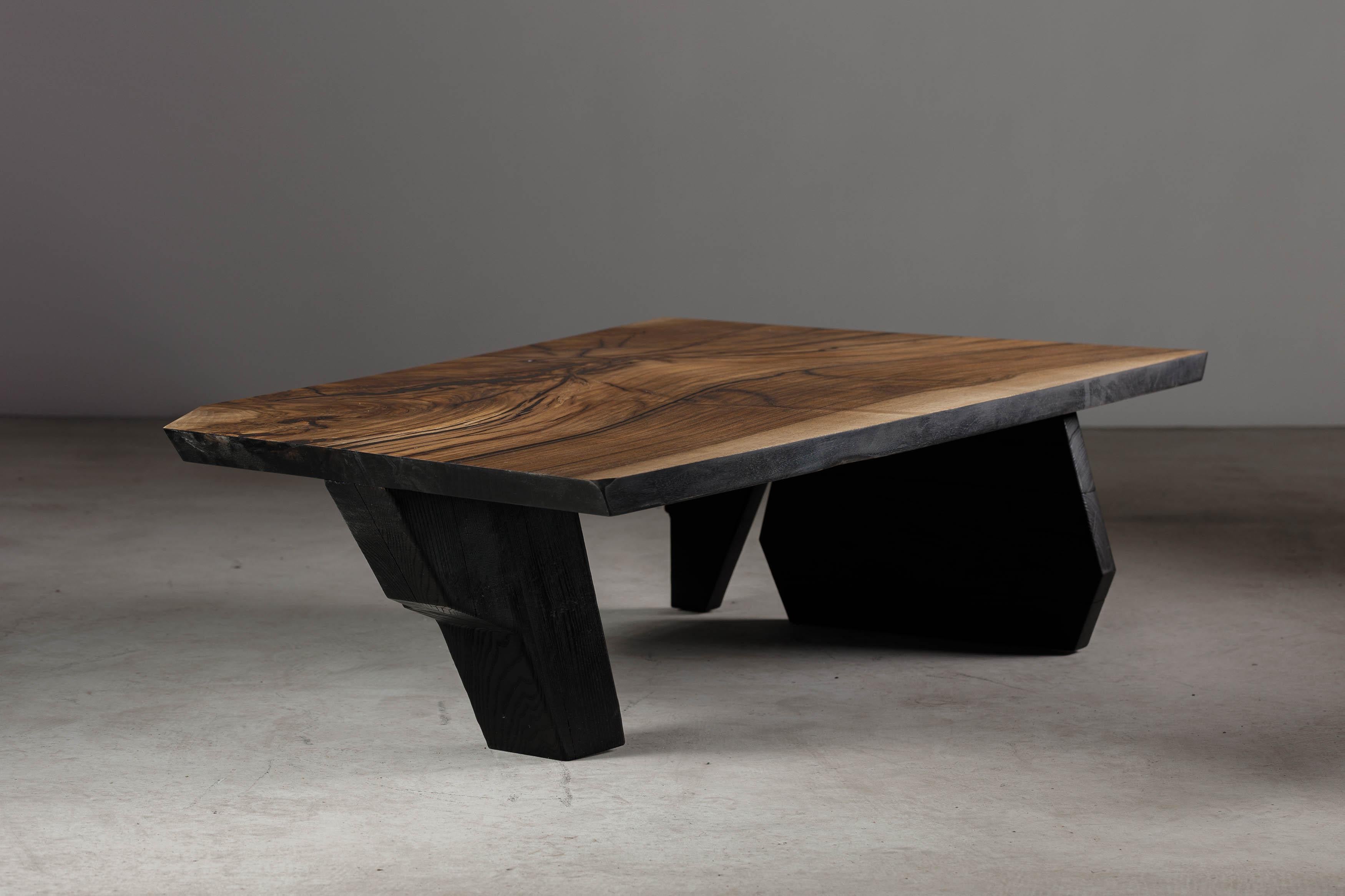 EM105 Coffee Table by Eero Moss In New Condition For Sale In Geneve, CH