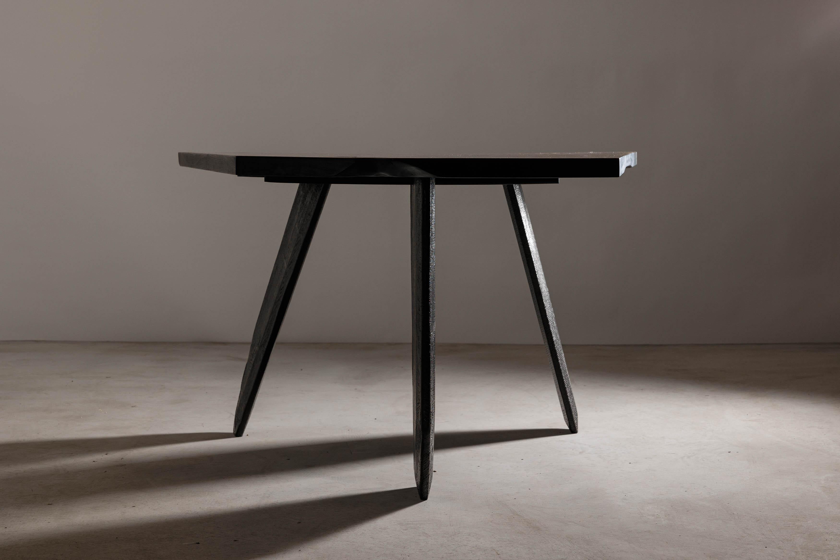 EM206 Dining Table by Eero Moss For Sale 4