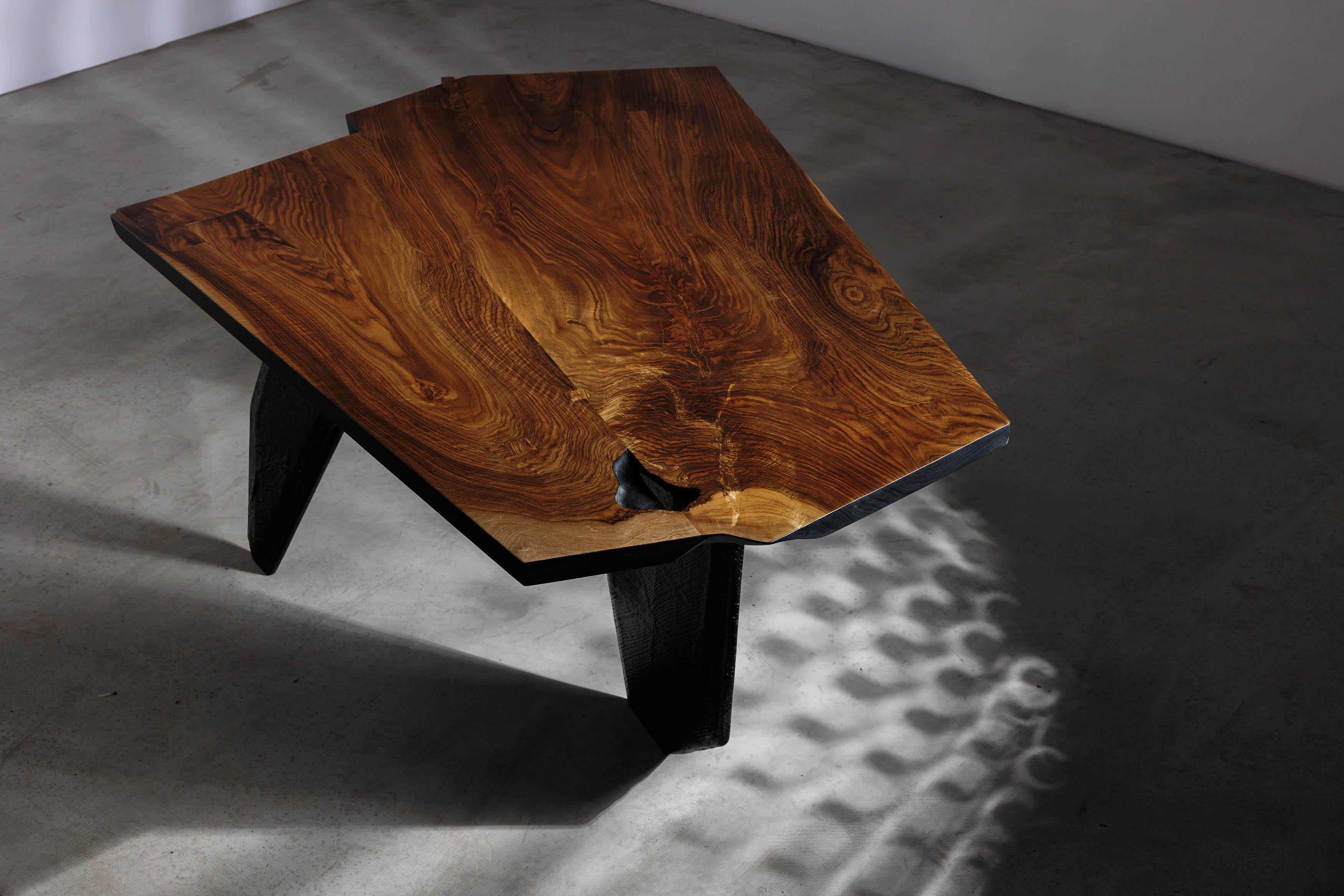 Post-Modern EM206 Dining Table by Eero Moss For Sale