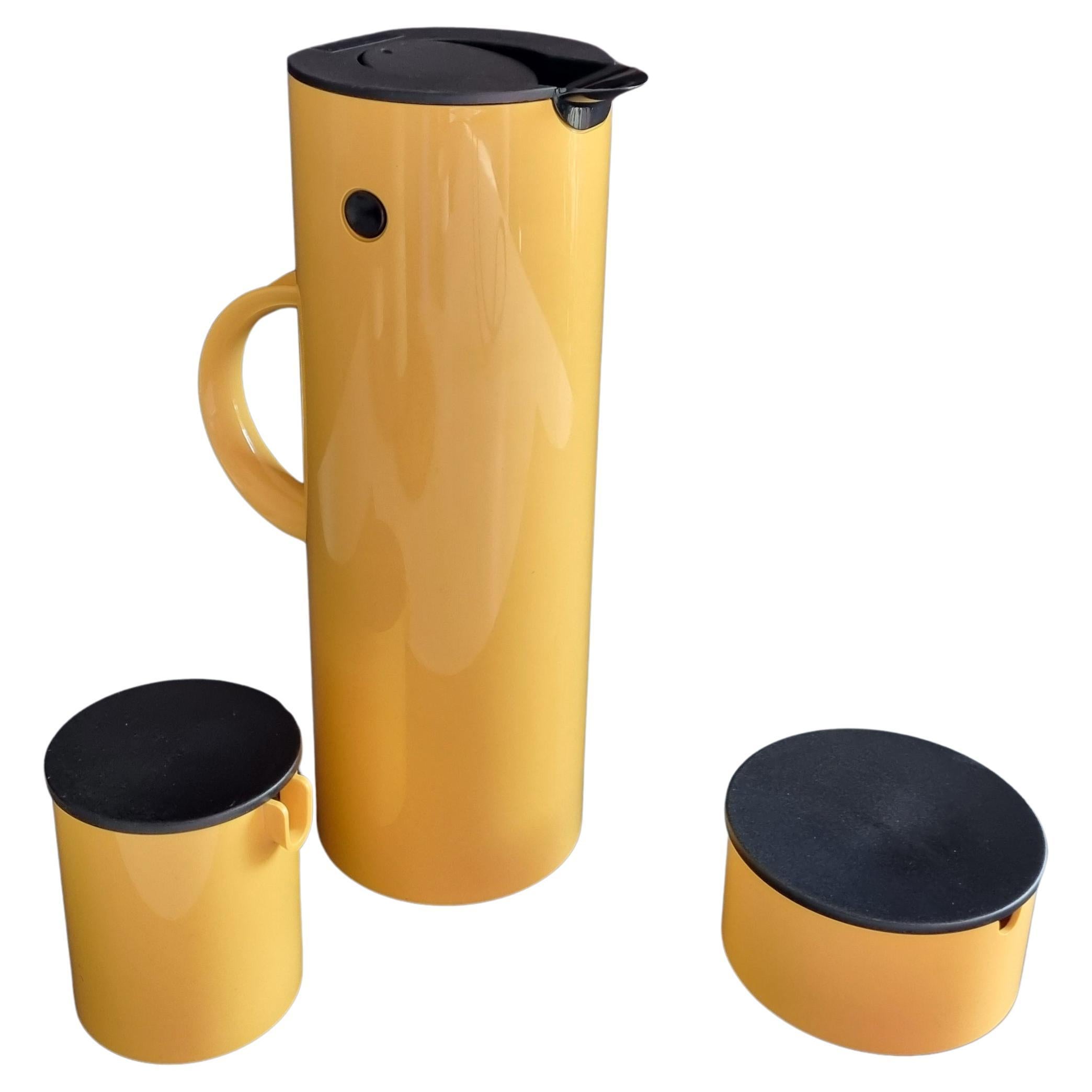 EM77 Vacuum jug by Erik Magnussen for Stelton  Set in orange Danish design For Sale