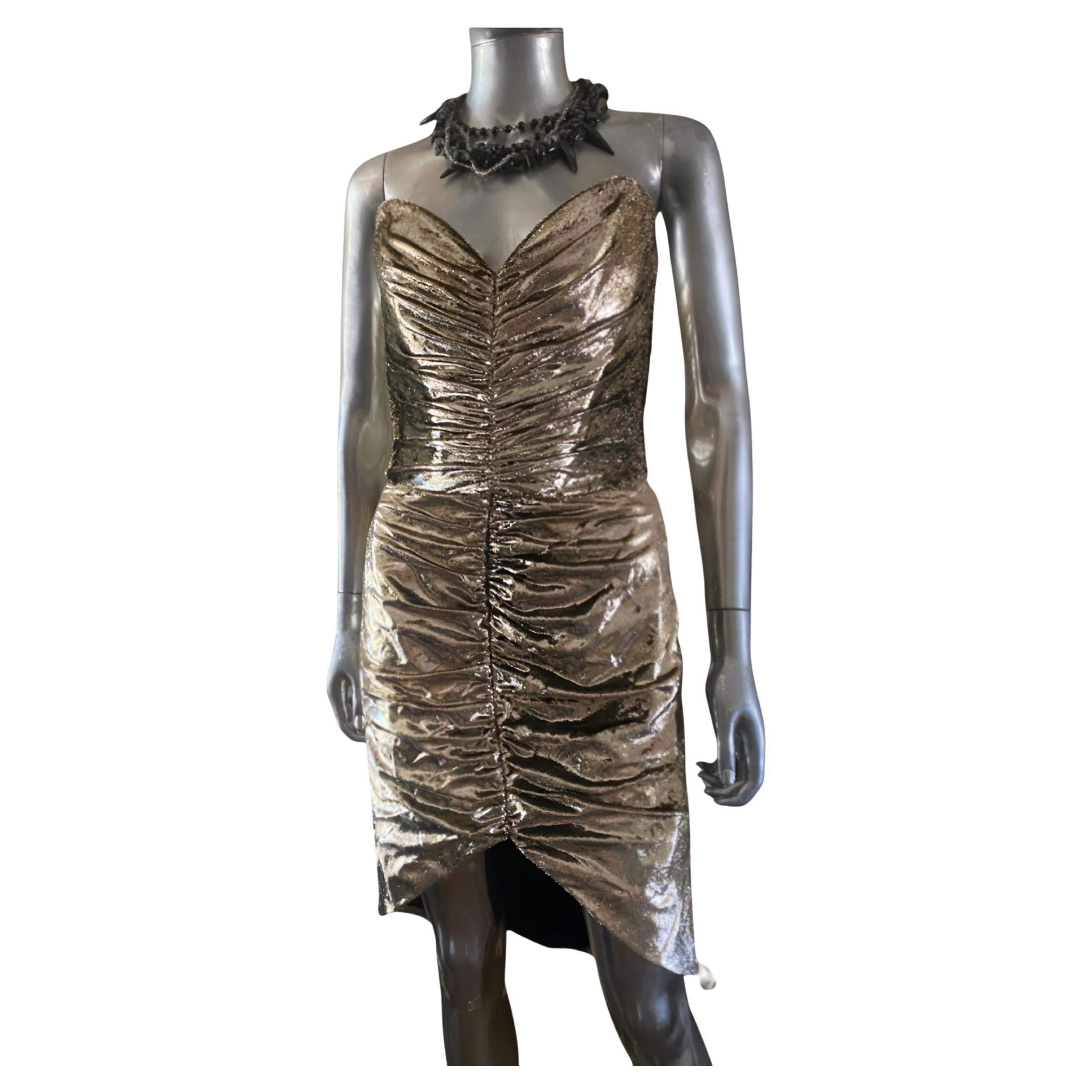 Robe bustier froncée or métallisé Emanuel Designer, Angleterre, taille 8