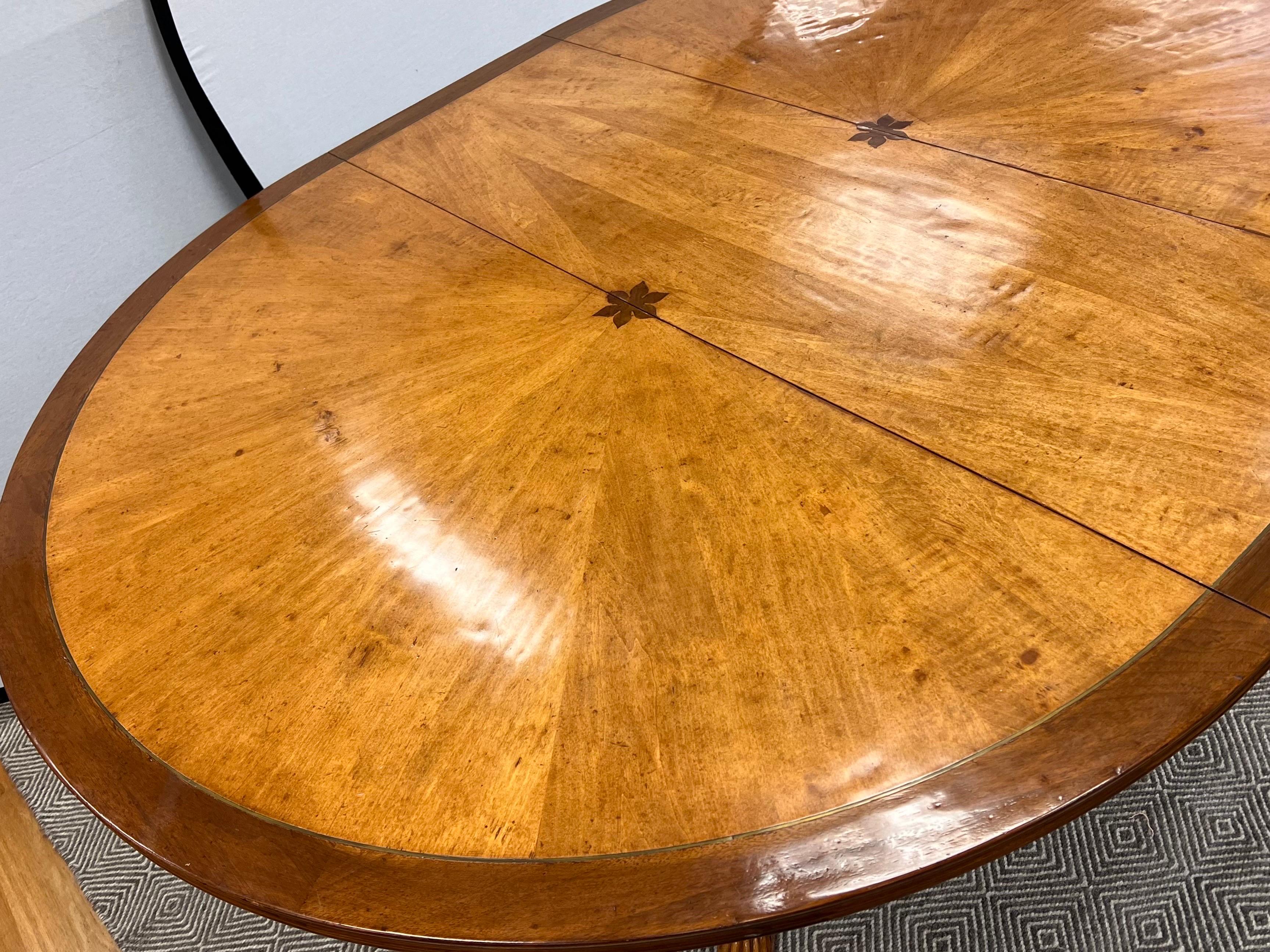 Emanuel Morez Handcrafted Custom Cherry Pedestal Dining Table In Good Condition In West Hartford, CT