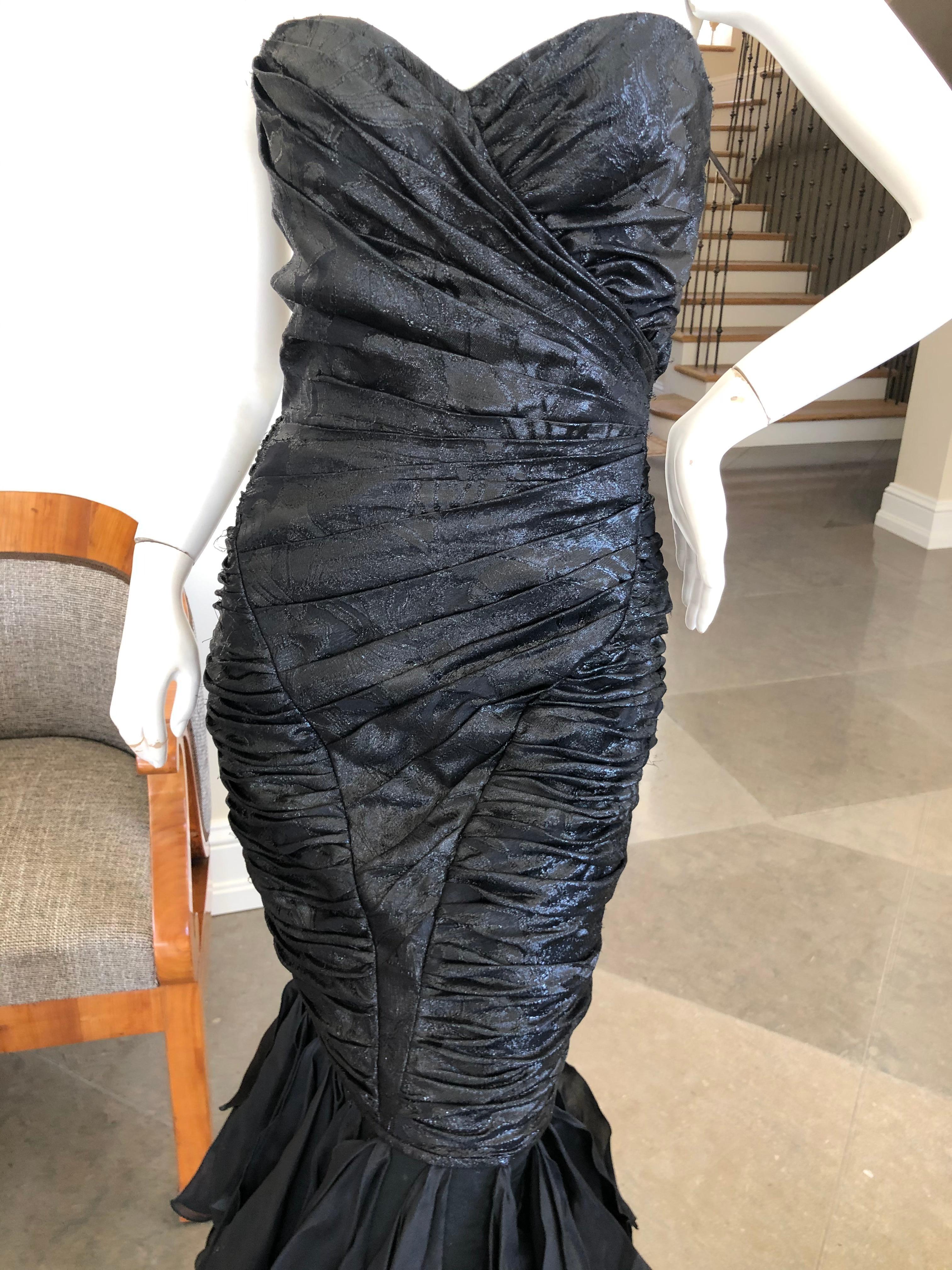 Emanuel Ungaro Parallel Vintage Strapless Black Hourglass Figure Mermaid Dress
So pretty . It is quite shiney, please use the zoom feature to appreciate all the details
Size 6
Bust 35