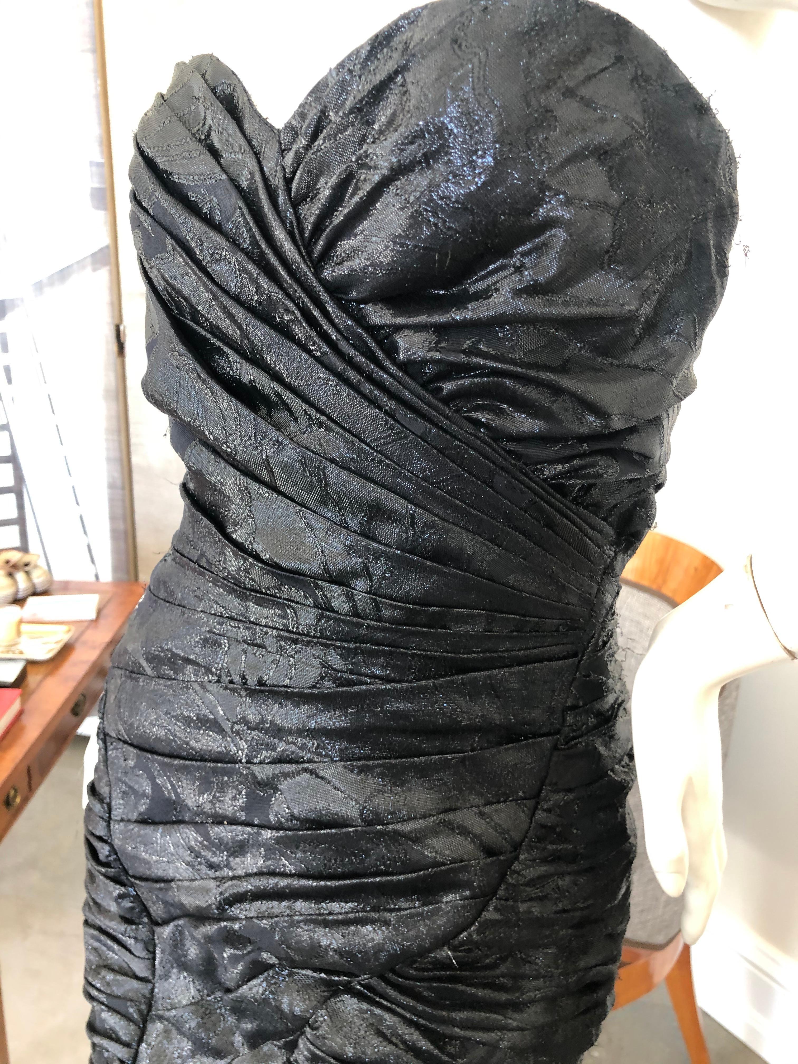 Emanuel Ungaro 1980's Vintage Strapless Black Hourglass Figure Mermaid Dress In Excellent Condition For Sale In Cloverdale, CA
