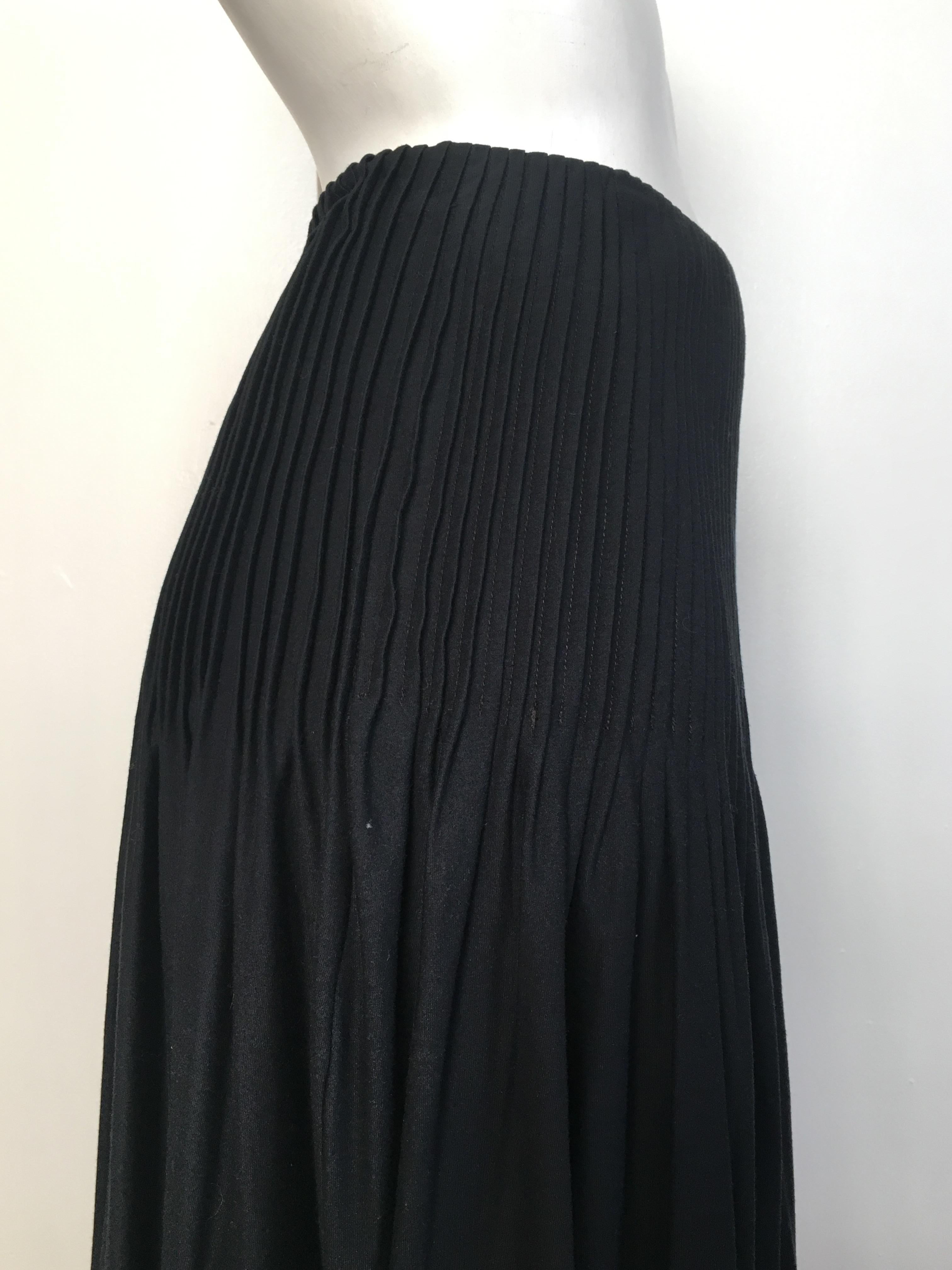 Emanuel Ungaro 1990s Silk & Cotton Pleated Black Skirt Size 10. For Sale 3