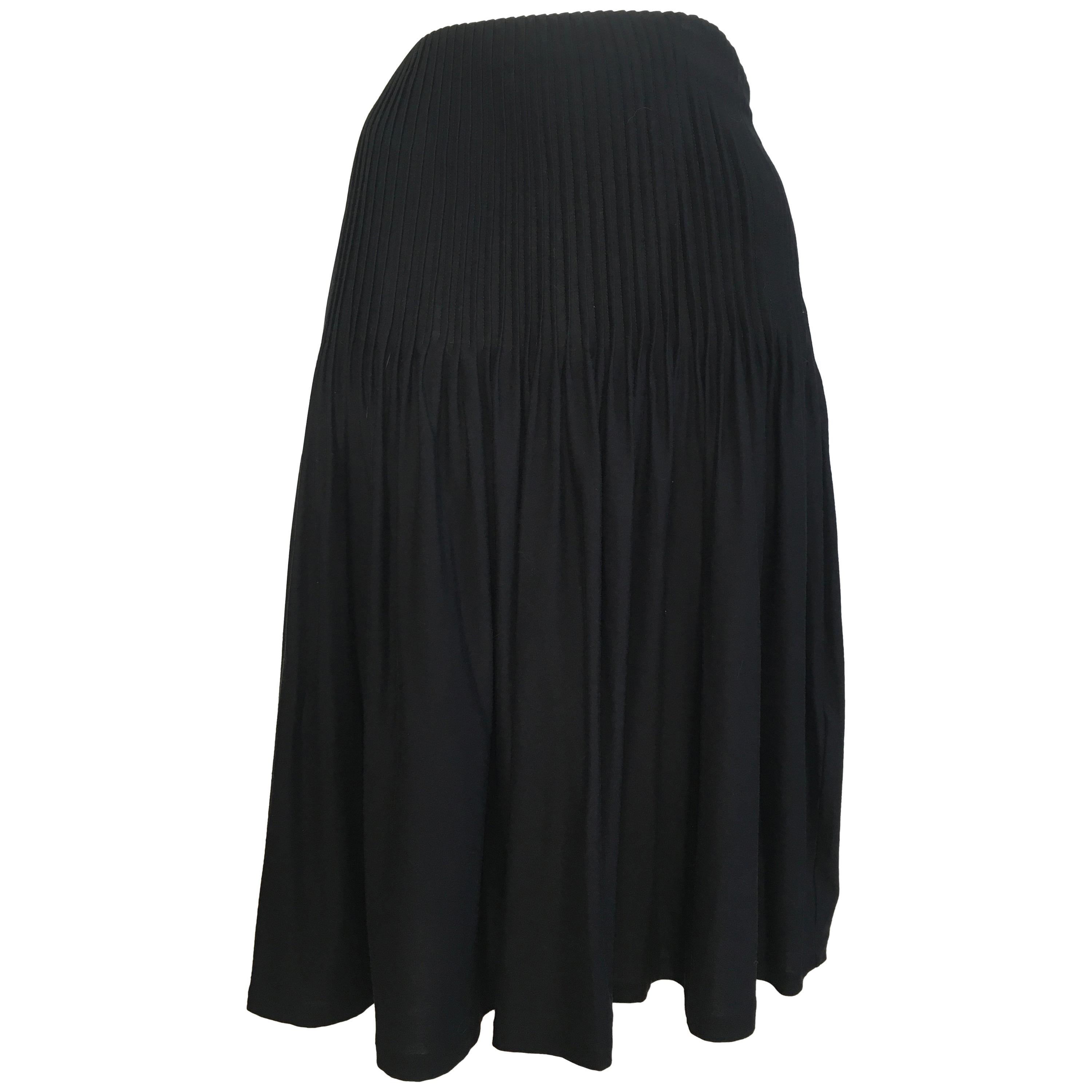 Emanuel Ungaro 1990s Silk & Cotton Pleated Black Skirt Size 10. For Sale