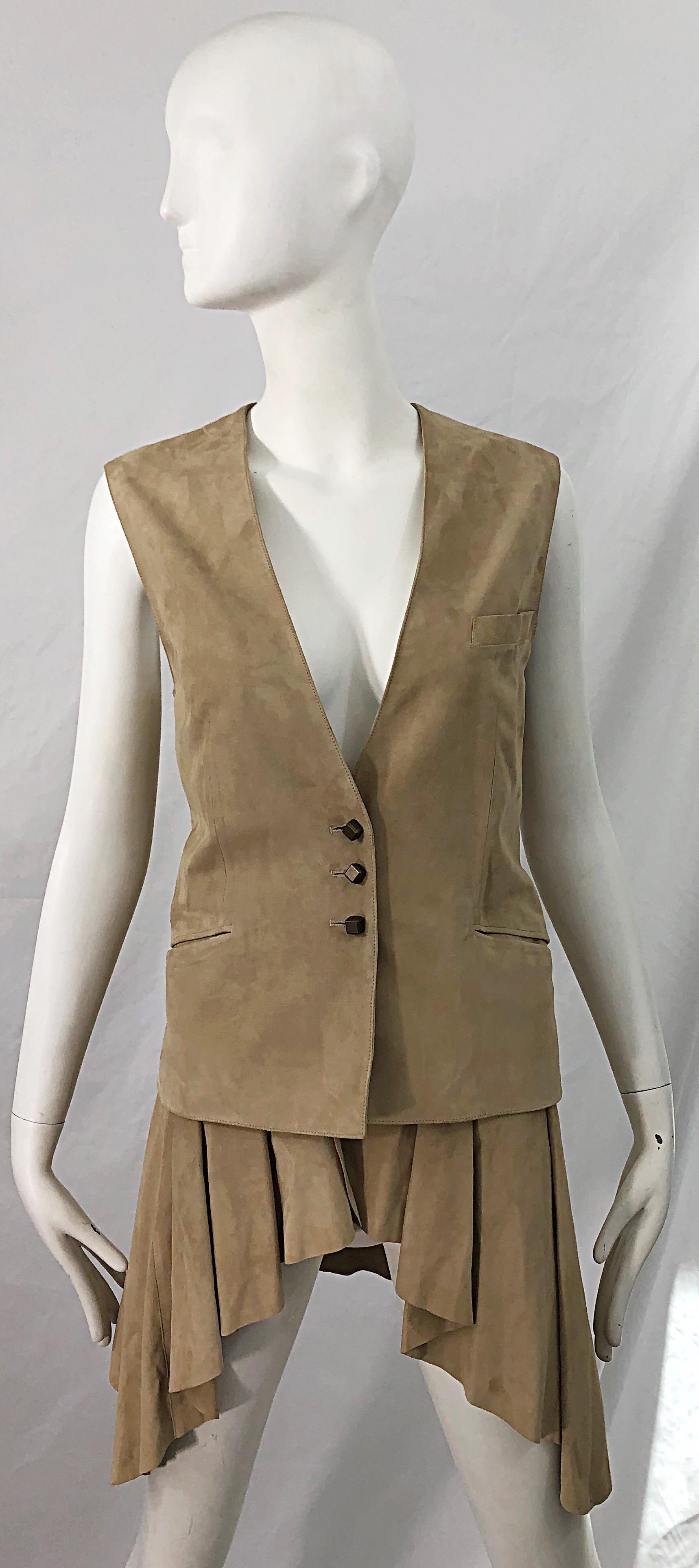 Emanuel Ungaro 1990s Tan Suede Leather Size 42 / 8 Dip Hem Vintage 90s Vest Top For Sale 6