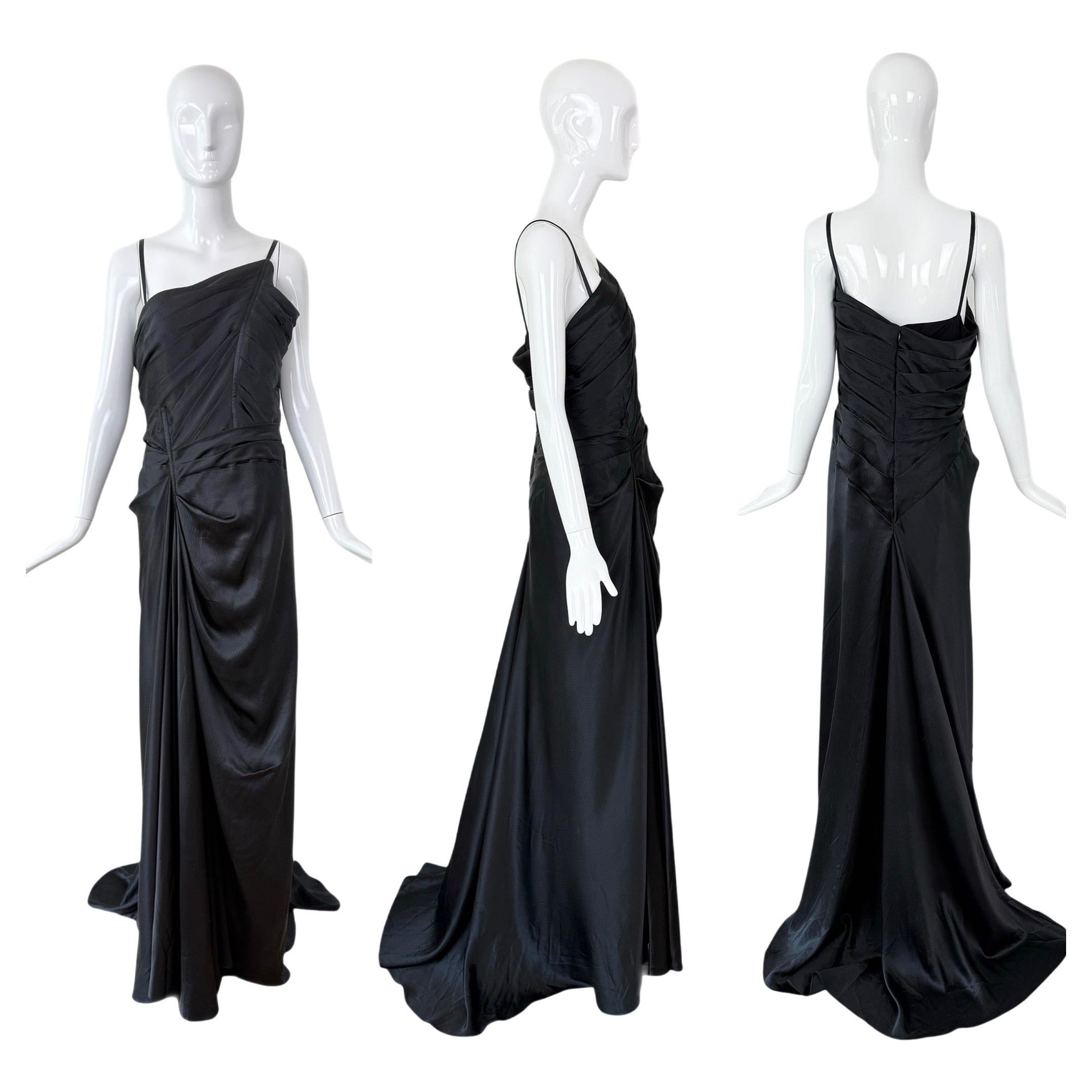 EMANUEL UNGARO 2007 Vintage Schwarzes Abendkleid aus gehämmerter Seide