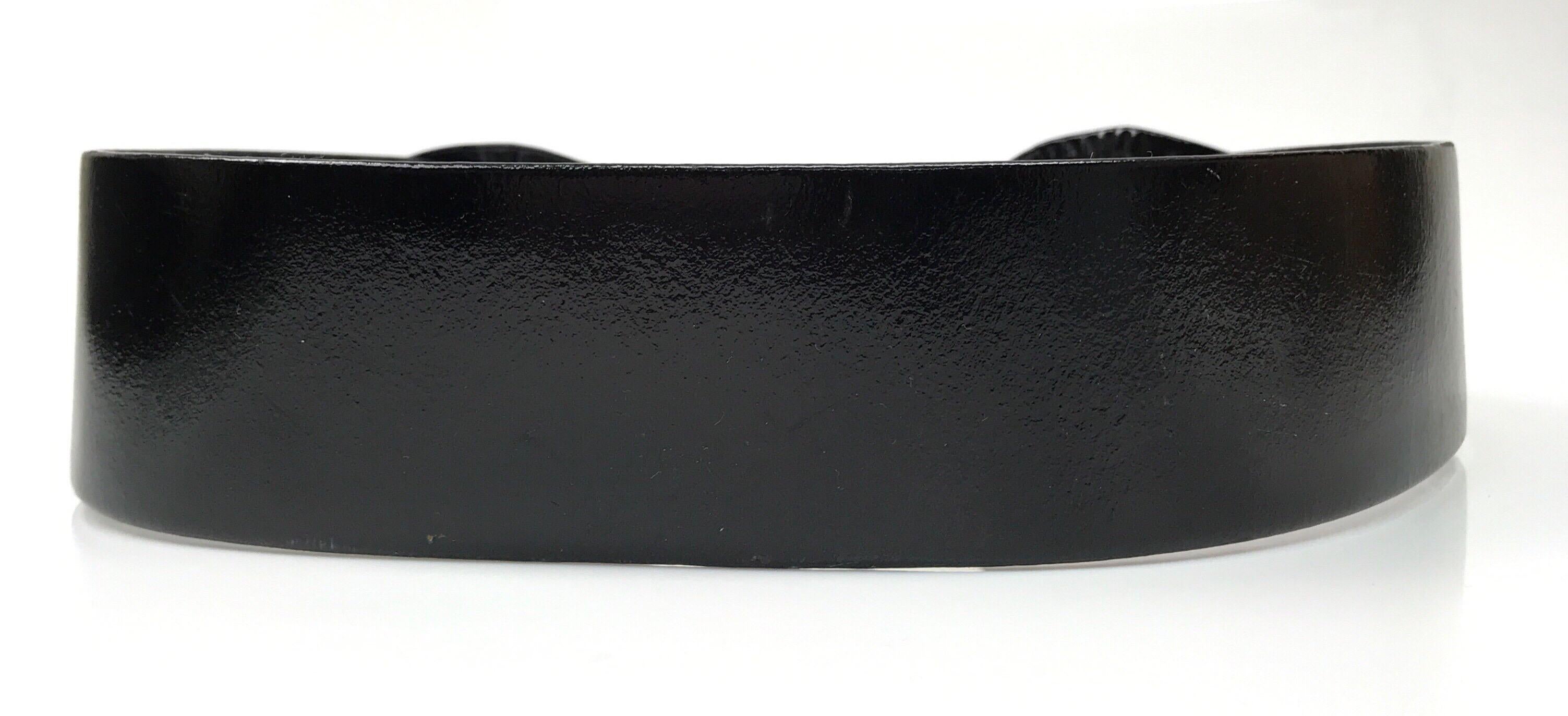 Emanuel Ungaro Black Patent Belt with Bow  In Fair Condition In West Palm Beach, FL