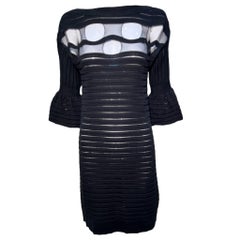 Emanuel Ungaro - Robe en tricot noir à corsage échancré, années 1990