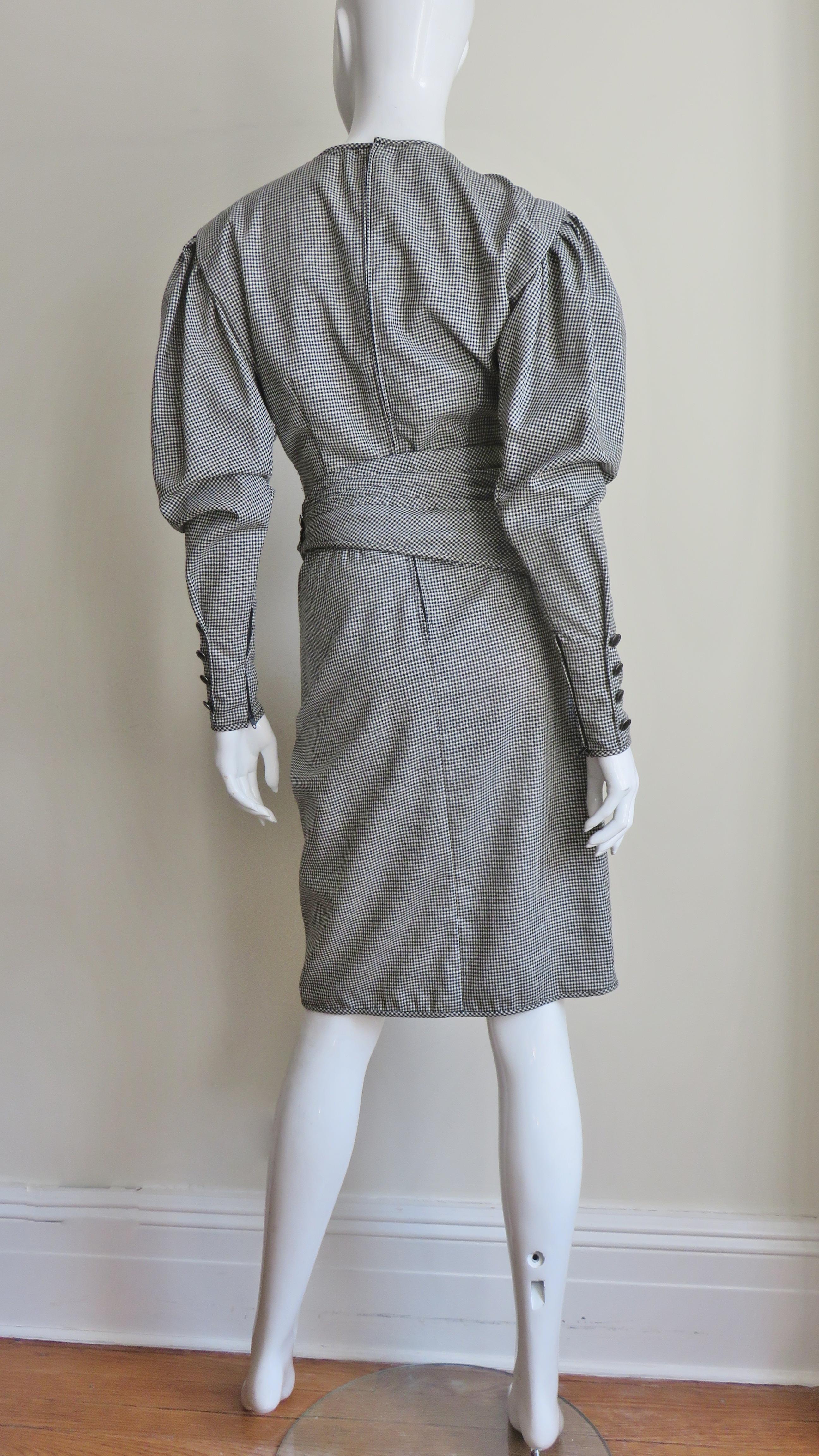 Emanuel Ungaro - Robe drapée à carreaux en vente 11