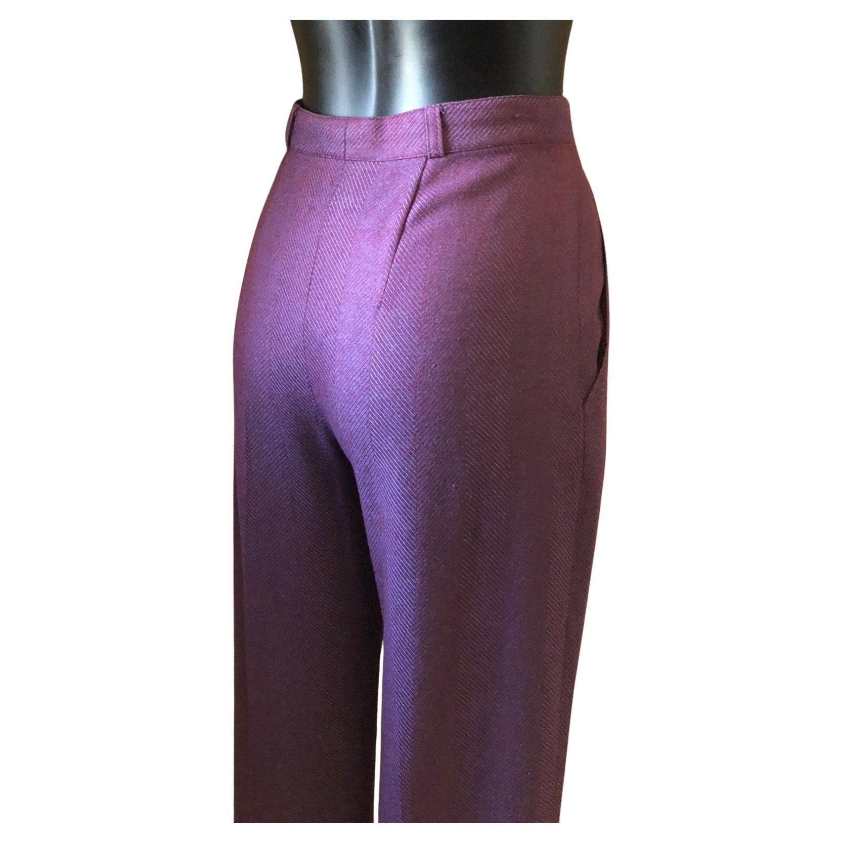 Pantalon en aubergine Emanuel Ungaro, Circa 1990 Excellent état - En vente à Brooklyn, NY