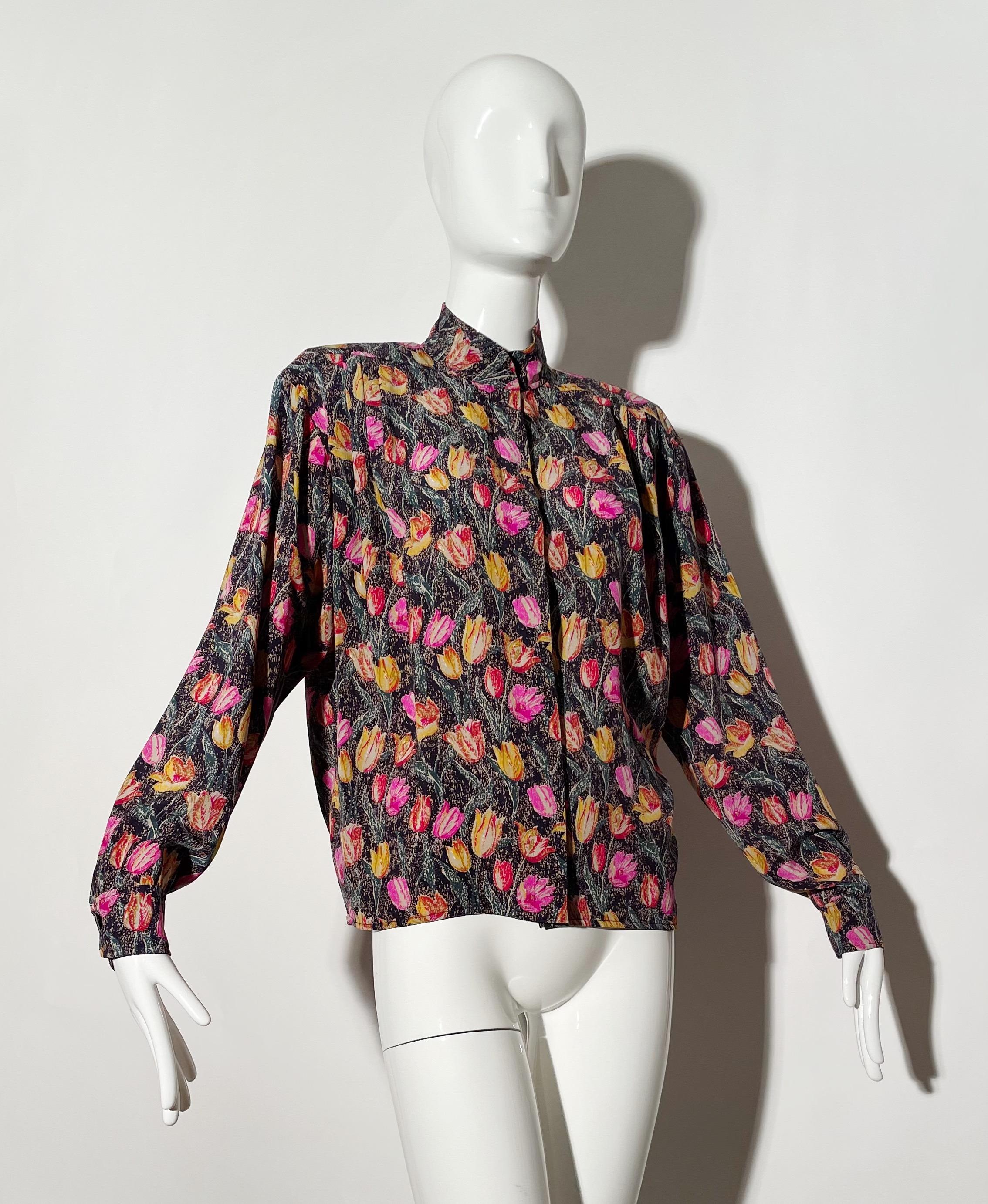 Emanuel Ungaro Floral Silk Blouse In Excellent Condition For Sale In Los Angeles, CA