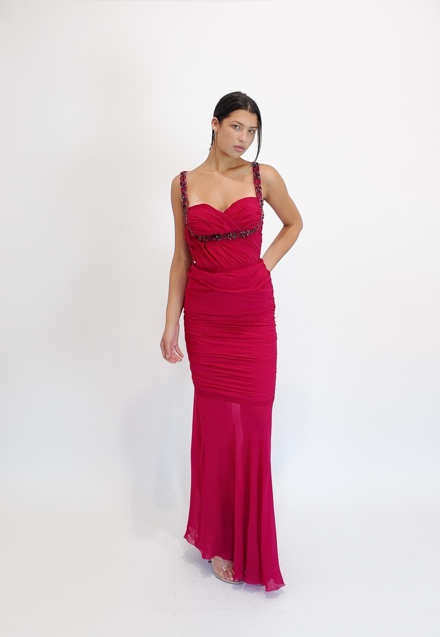 Rouge Emanuel Ungaro - Robe fuchsia à cœur sucré, froncée et ornée de perles en vente