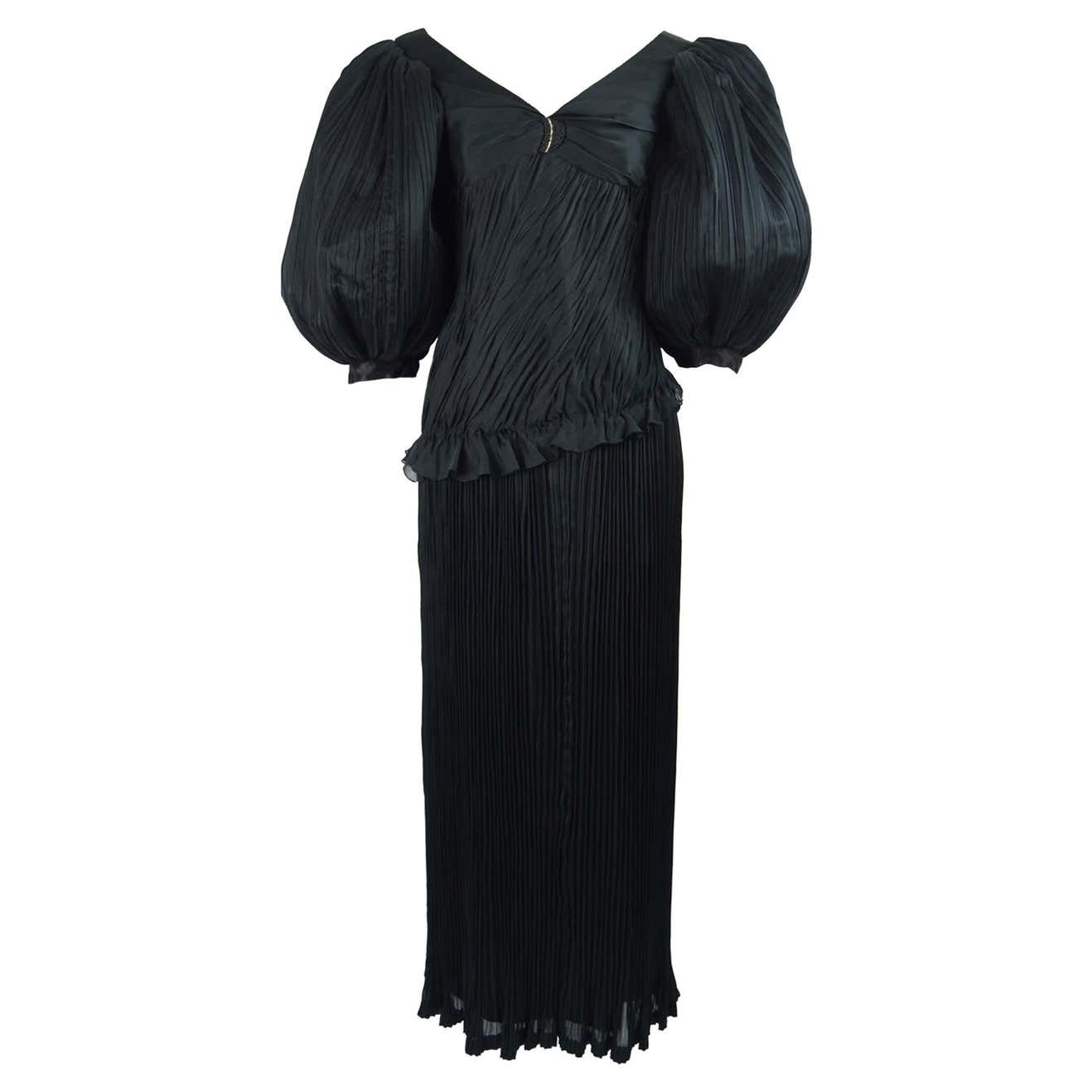 Emanuel Ungaro Haute Couture Black Fortuny Pleat Silk Huge Balloon
