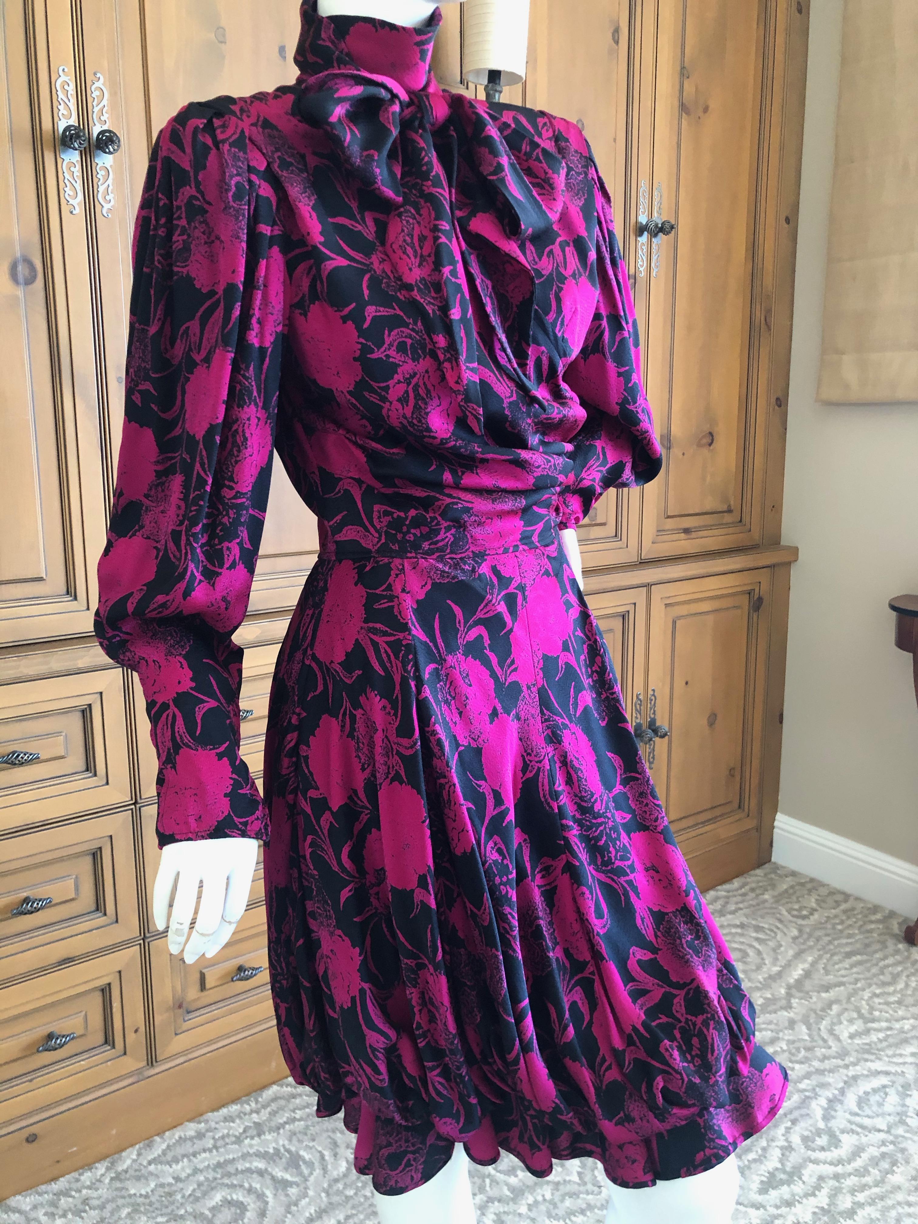 Emanuel Ungaro Parallel Fall 1985 Strong Shoulder Silk Dress with Pussy Bow In Excellent Condition For Sale In Cloverdale, CA