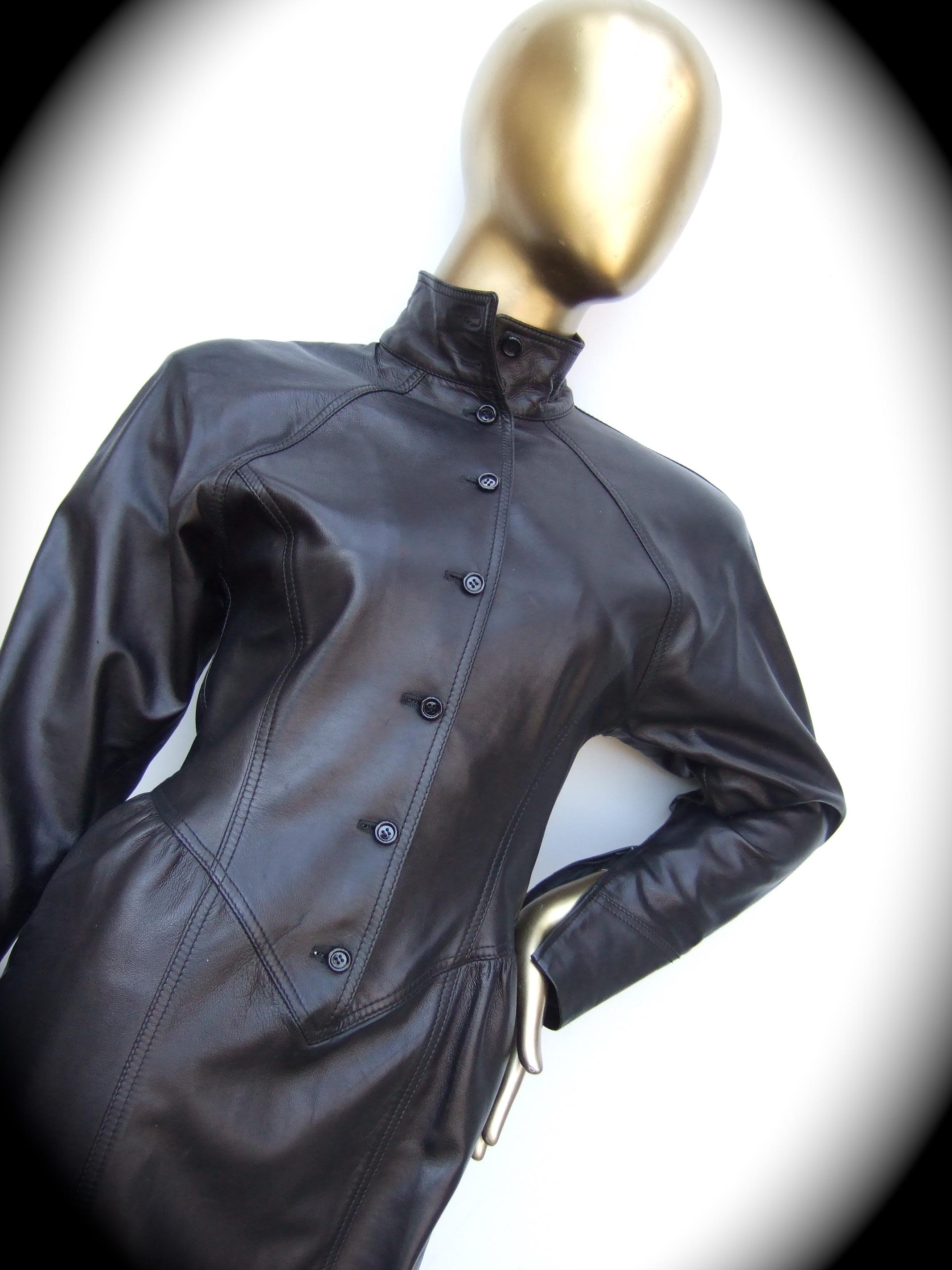 Emanuel Ungaro Paris Avant Garde Edgy Brown Leather Dress Made in Italy c 1980s en vente 1