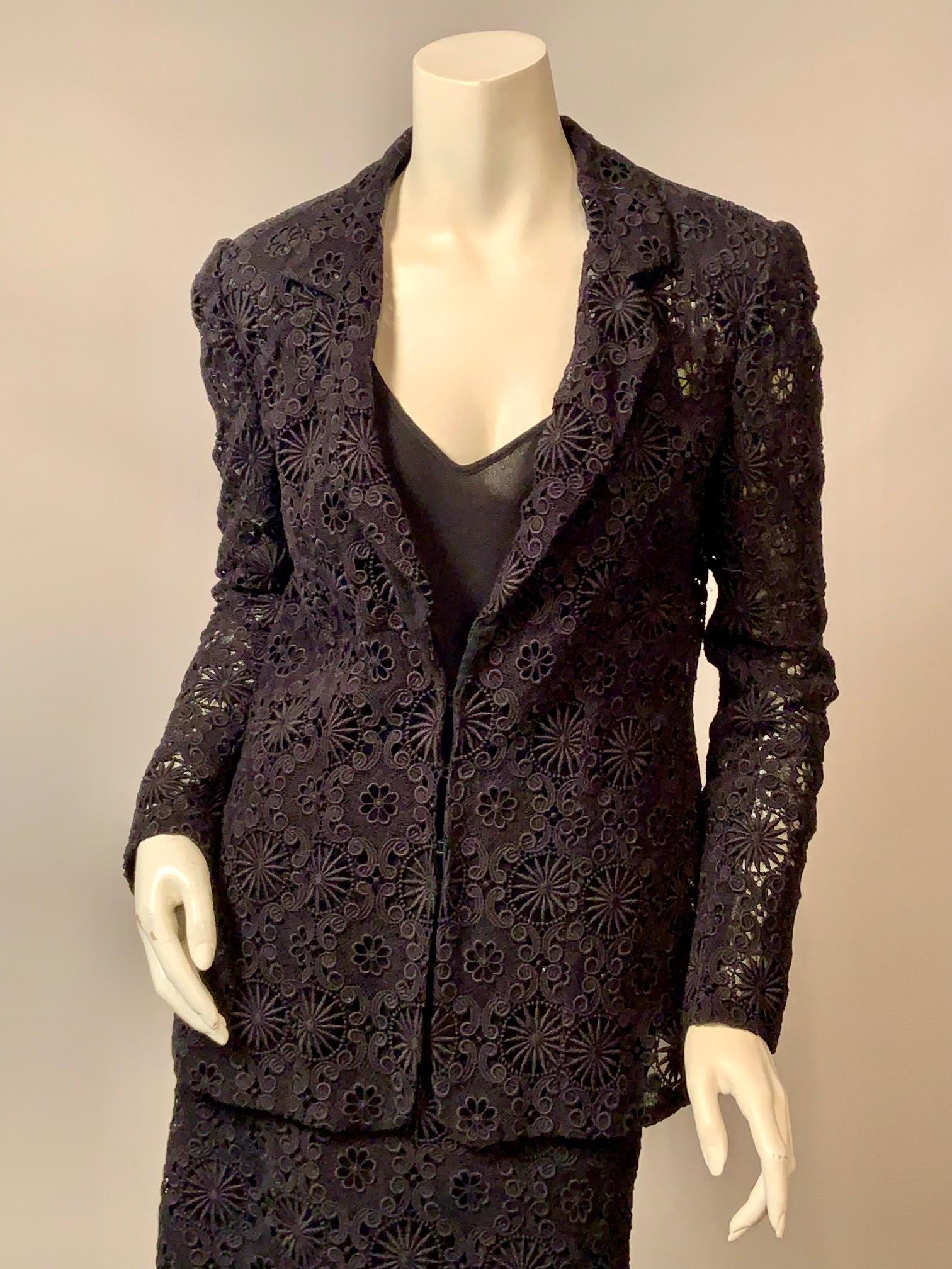 Emanuel Ungaro Schwarzer Spitzenrock mit optionalem schwarzem Seiden-Camisole im Angebot 8
