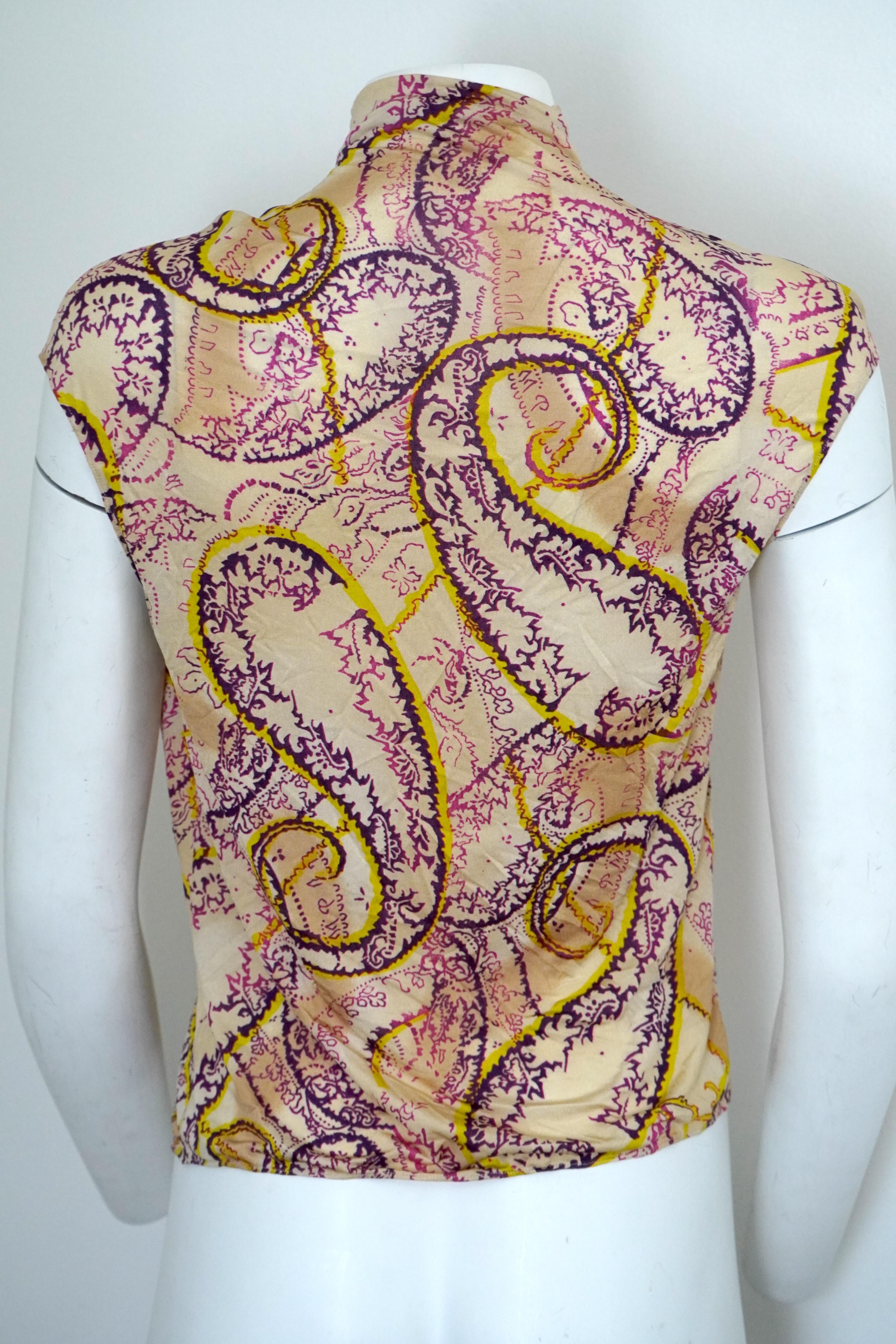 Emanuel Ungaro Sleeveless Mock Neck Paisley Top sz 38 In Excellent Condition For Sale In Beverly Hills, CA