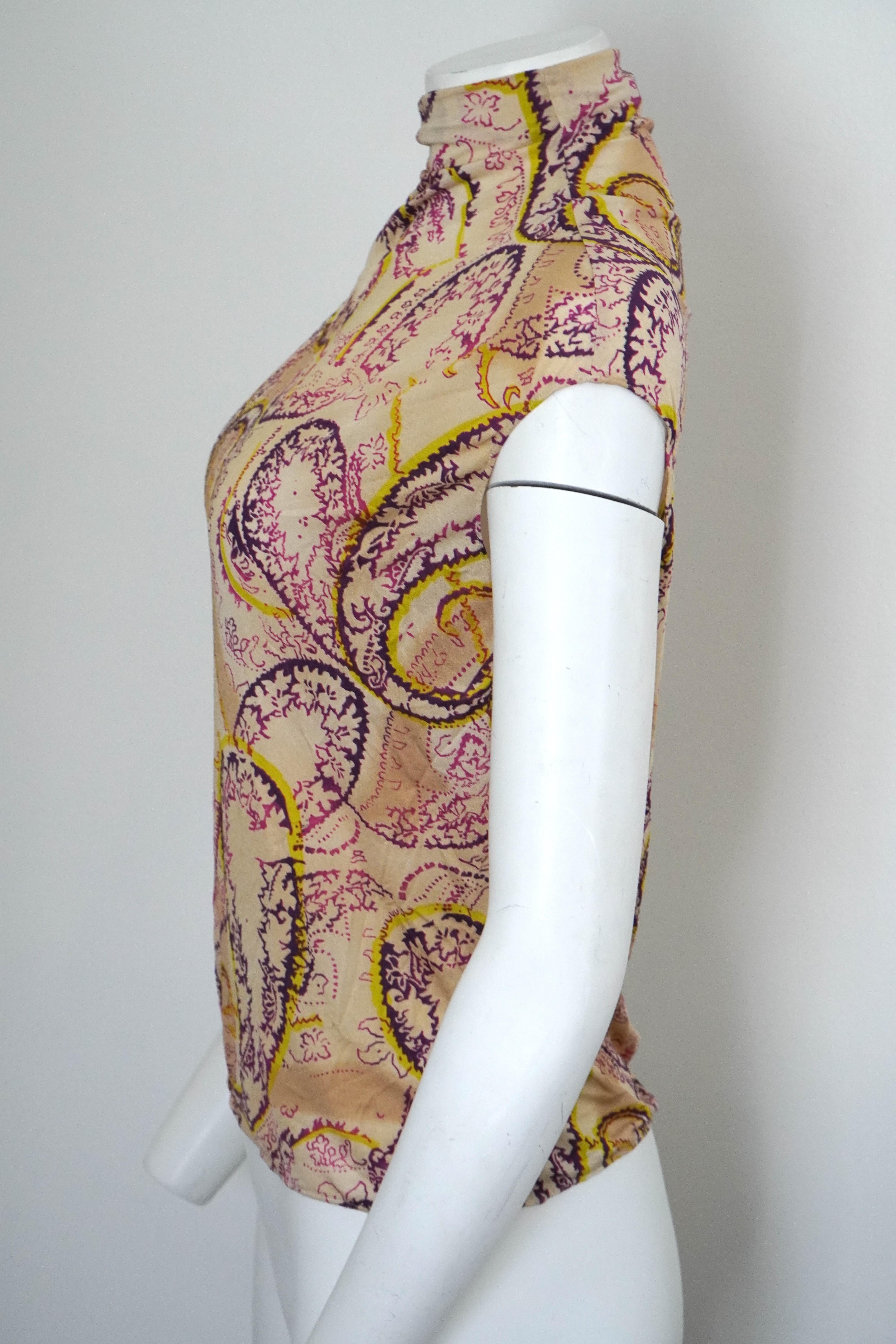 Emanuel Ungaro Sleeveless Mock Neck Paisley Top sz 38 In Excellent Condition For Sale In Beverly Hills, CA