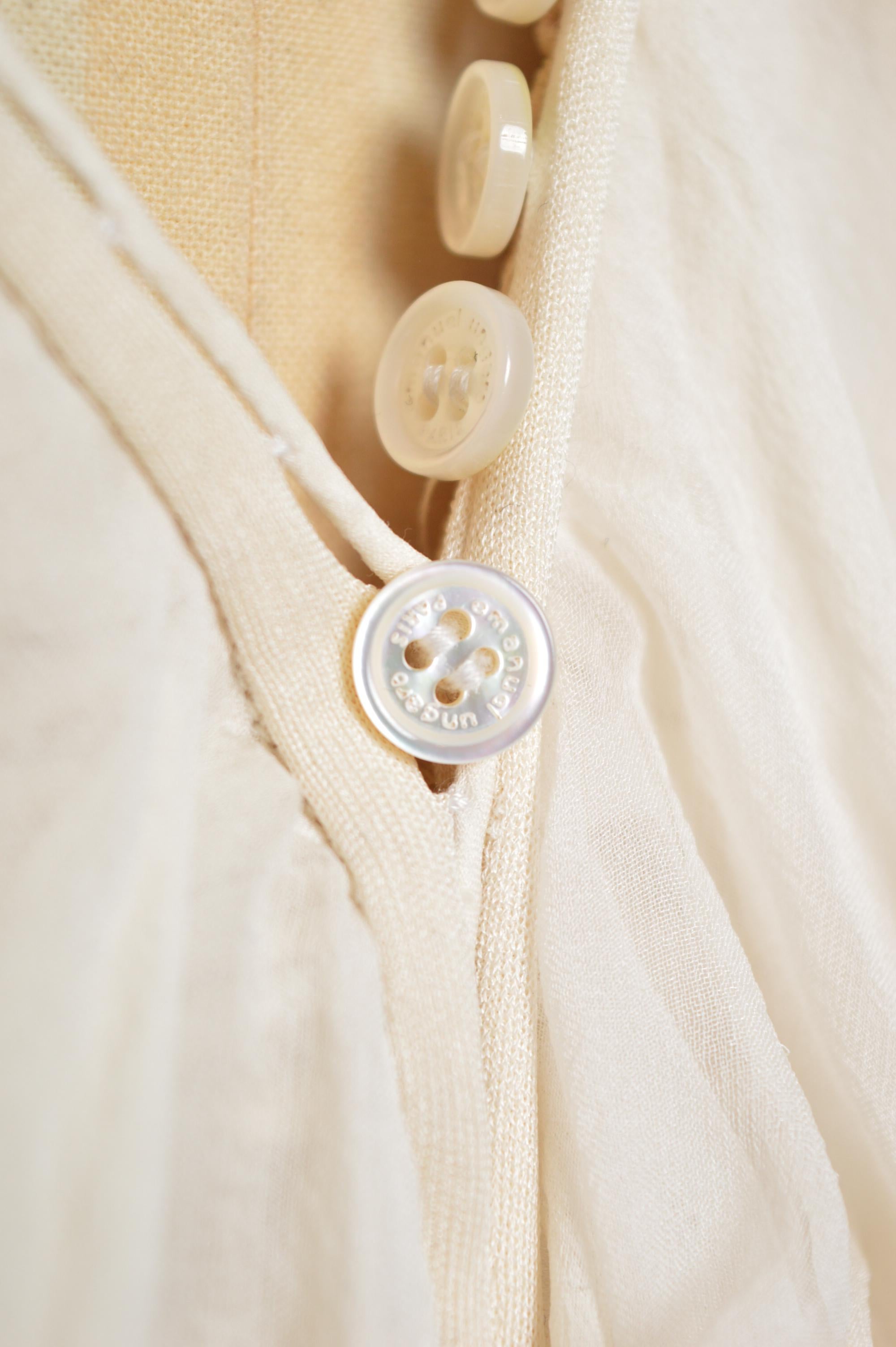 Emanuel Ungaro Spring / Summer 2003 Cream Silk halter neck backless cocktail dre 1