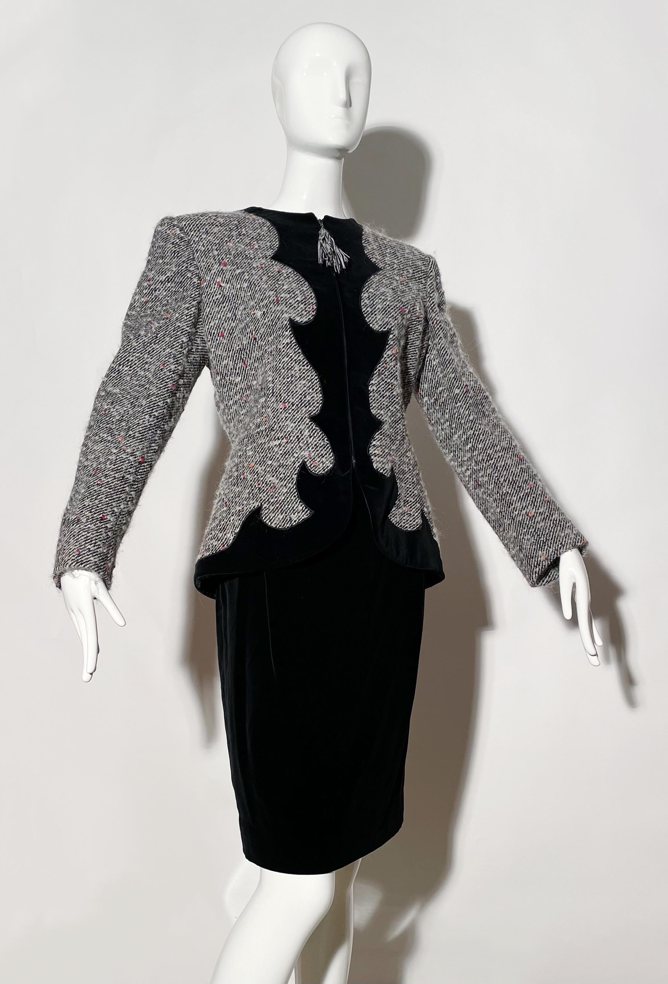 Emanuel Ungaro Tweed Skirt Suit  In Excellent Condition For Sale In Los Angeles, CA
