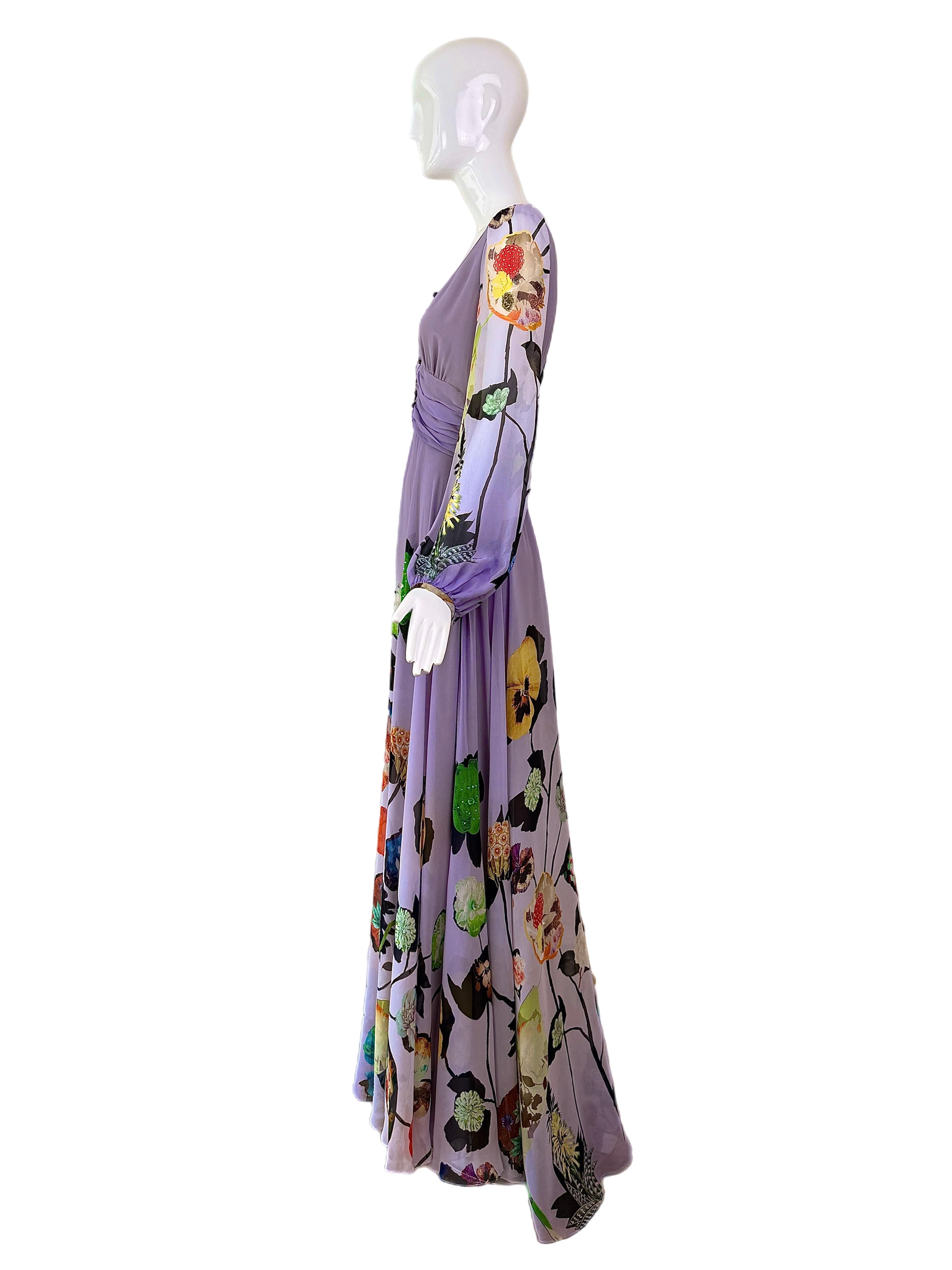 Emanuel Ungaro
Vintage
2000's
aso actress Mao Daichi May 2008
Lilac Purple
100% silk
Embellished with tons of iridescent Swarovski crystals and clear globes
Hidden side zip
Body is lined in nude silk, long sleeves are unlined making it very
