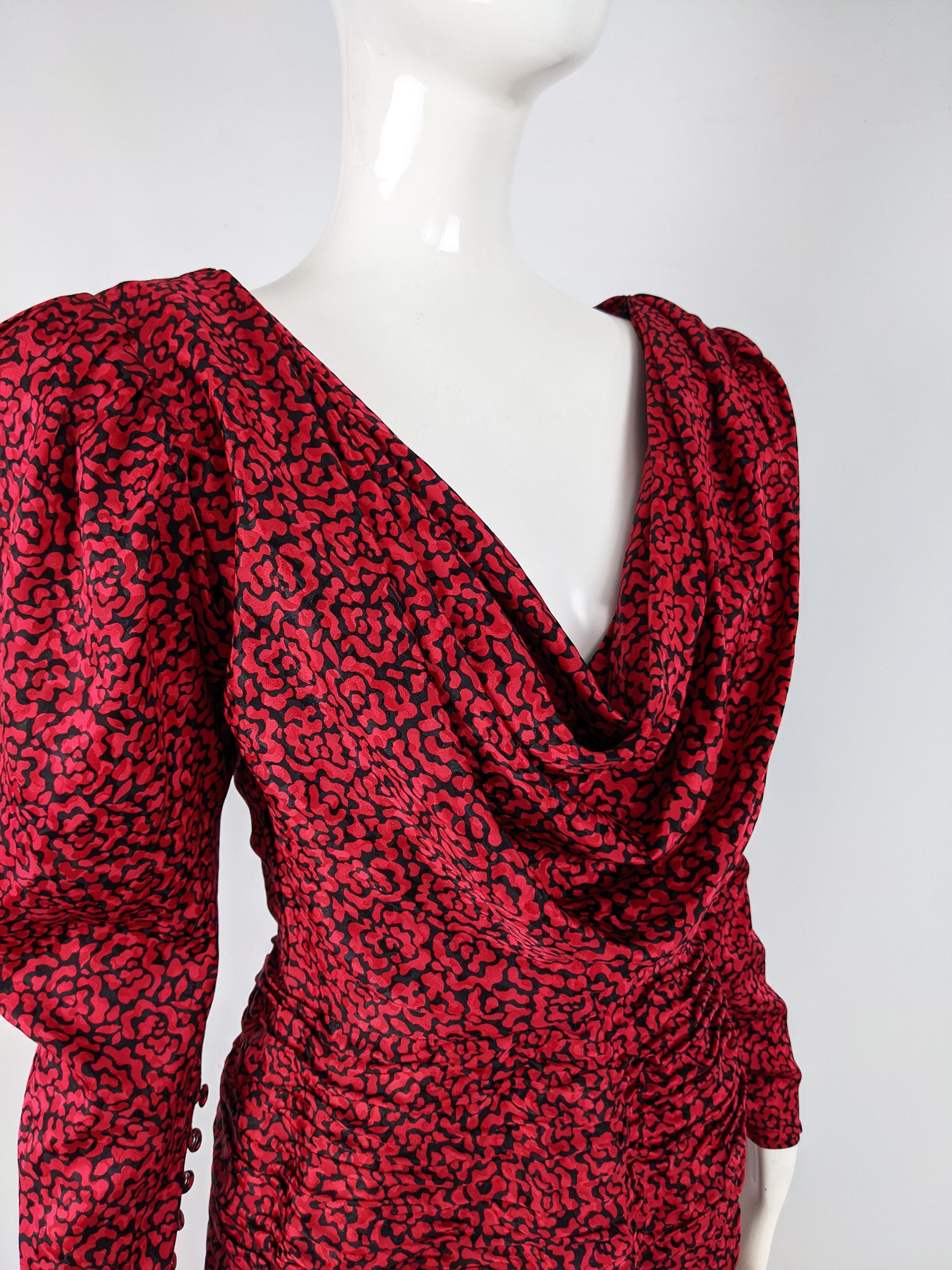 Emanuel Ungaro Vintage Red & Black Draped Ruched Silk Party Evening Dress, 1980s For Sale 1