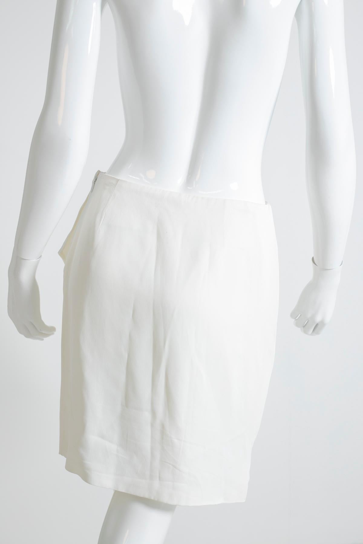 Emanuel Ungaro White Silk Satin Skirt with Ruffle In Good Condition For Sale In Milano, IT