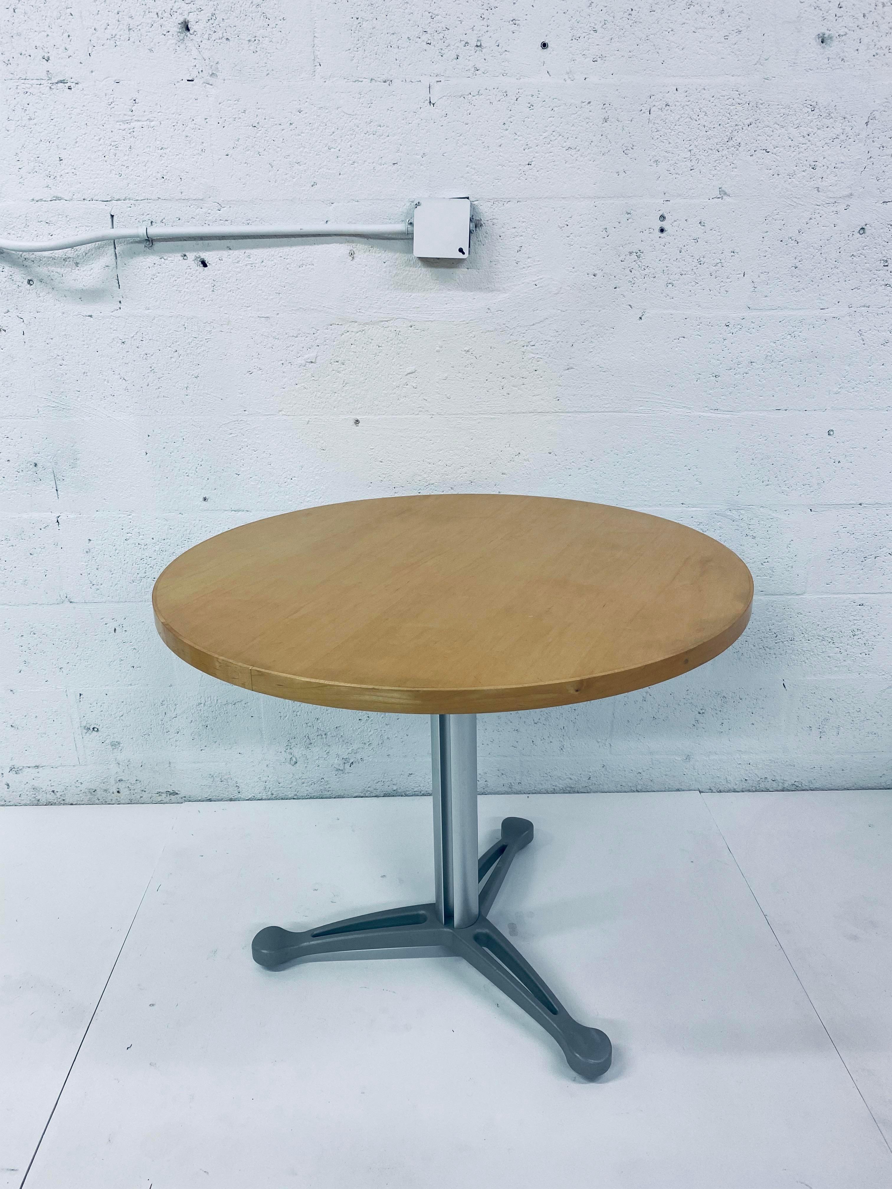 Emanuela Frattini “Propeller” Table for Knoll For Sale 1