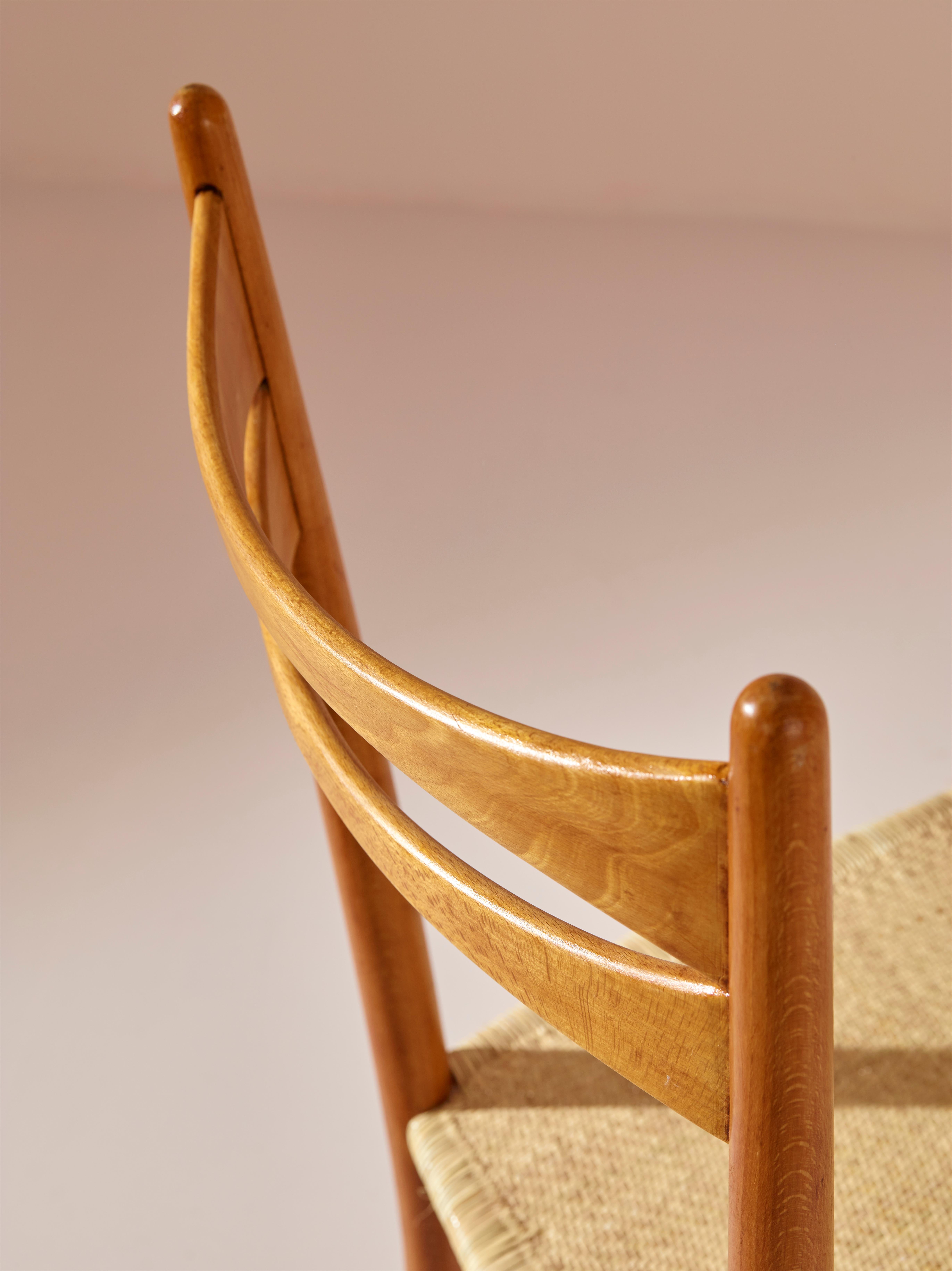 Straw Emanuele Rambaldi set of six beech and straw chairs by Chiappe, Chiavari, 1940s For Sale