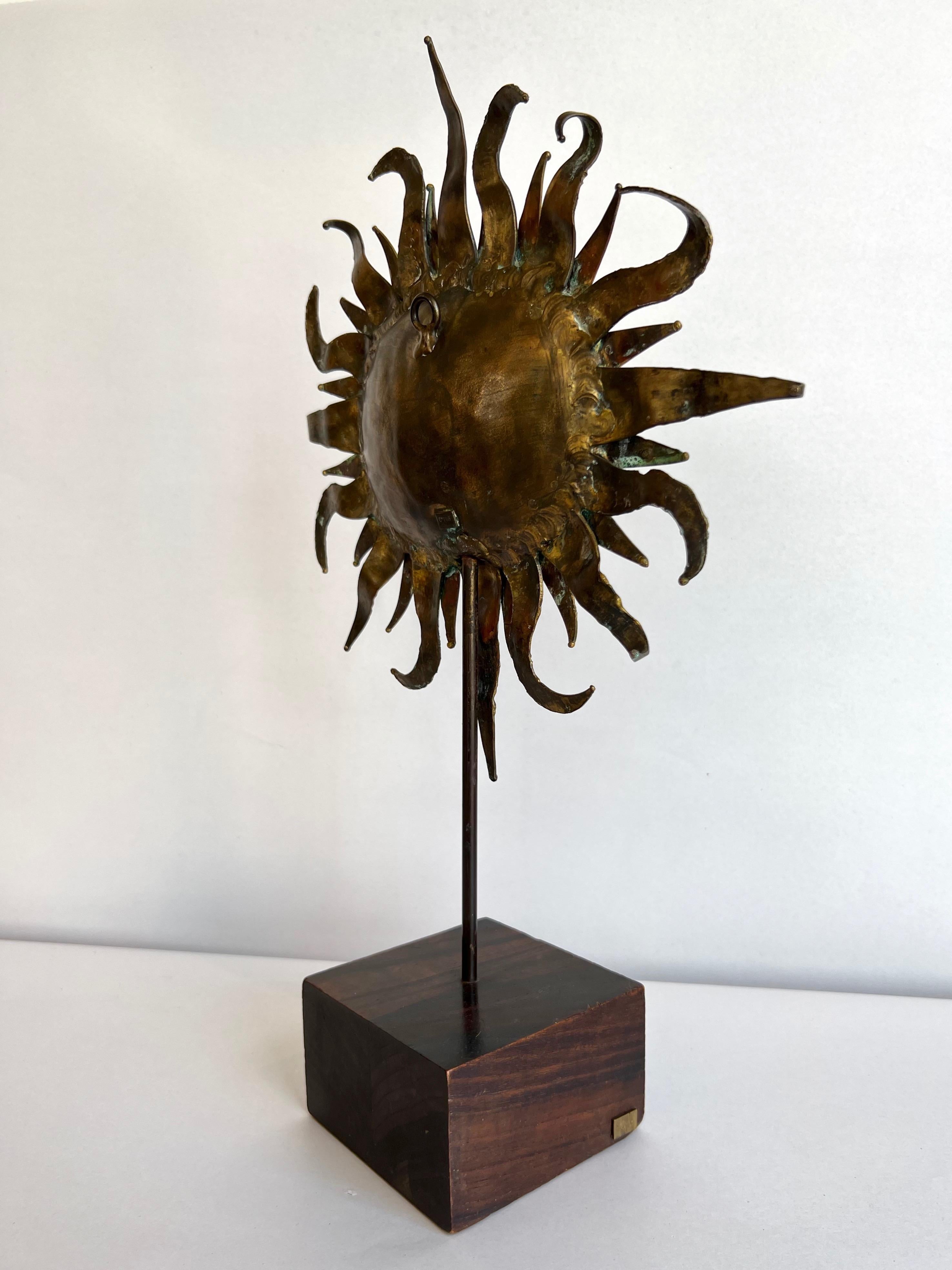 Mid-20th Century Emaús Brutalist Brass and Bronze Sun Face Sculpture on Stand, Signed, 1960s For Sale