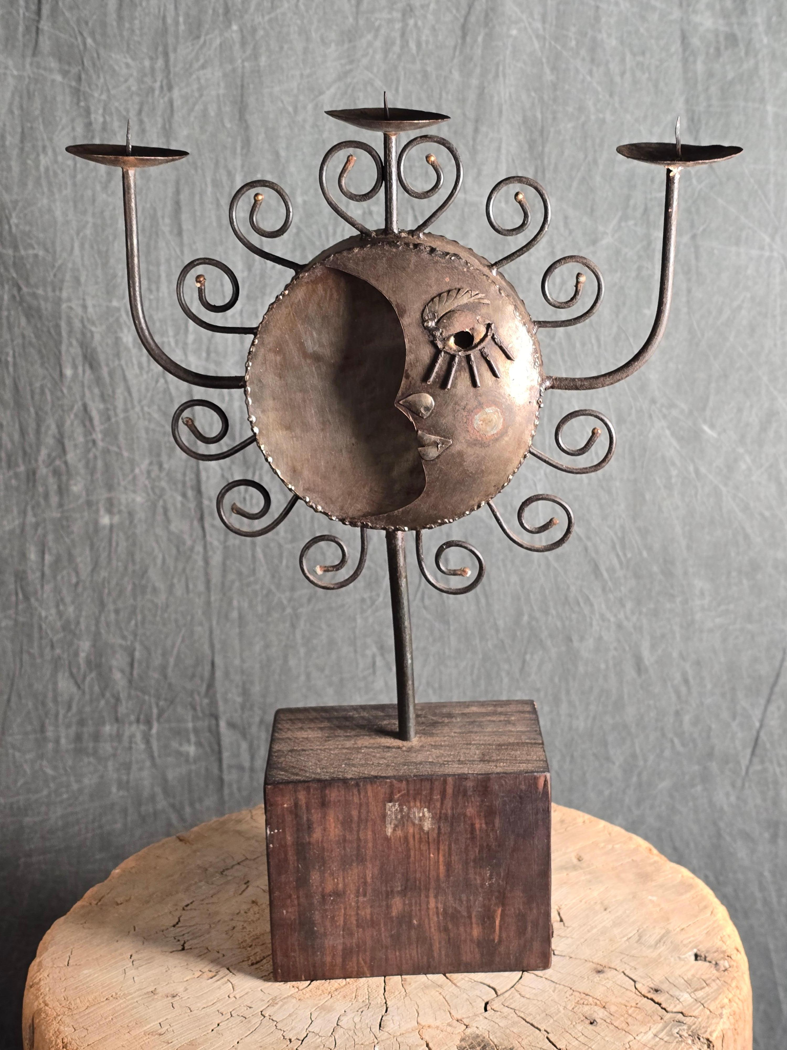 Messicano Candelabro in ferro forgiato Emaús Workshop Sun and Moon, Messico, anni '60 in vendita